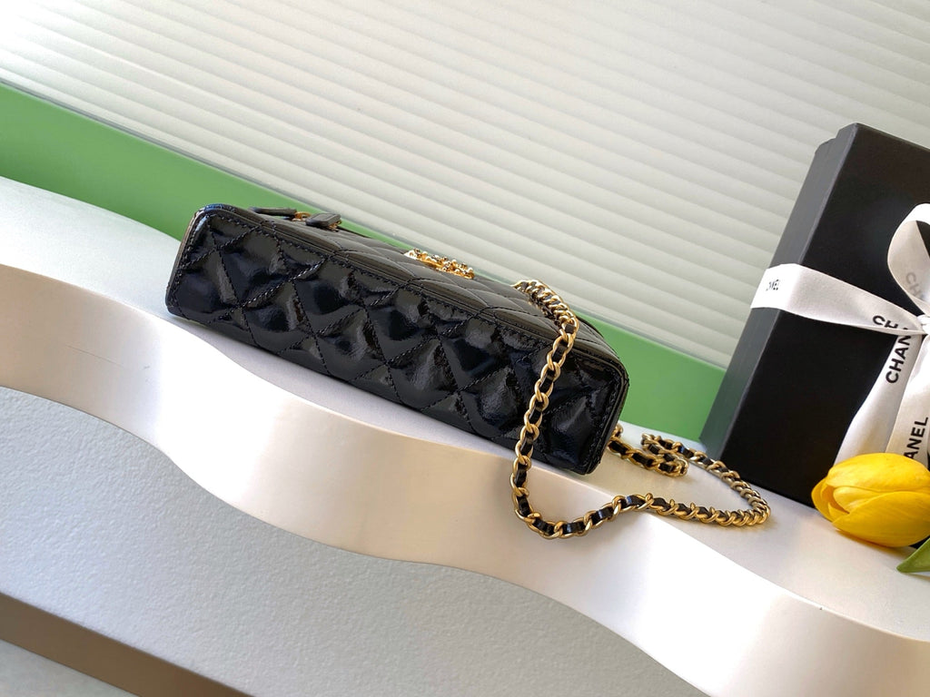 2026 Vanity Case Bag 19.5cm Black Patent Leather