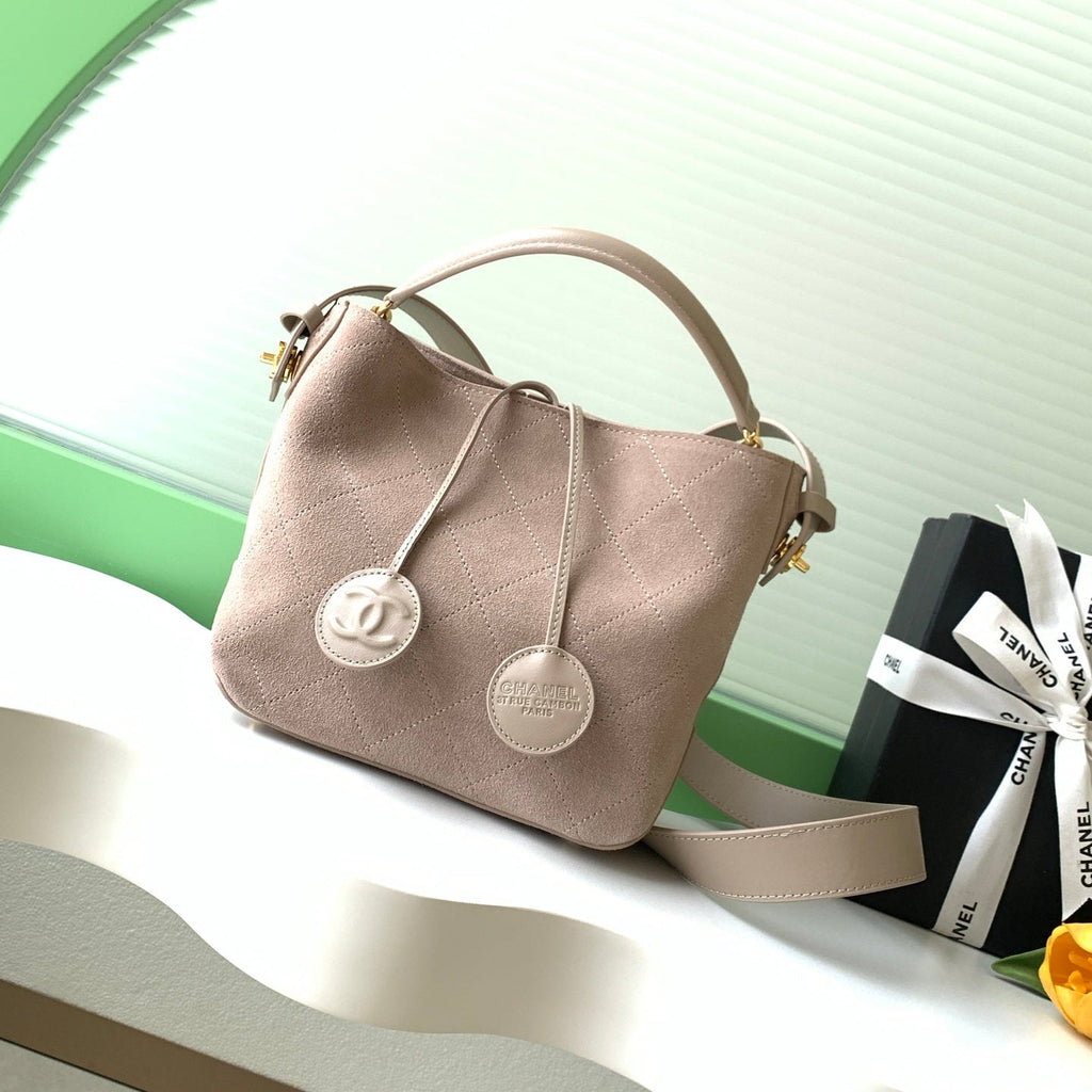 26S BUCKET SHOULDER BAG MEDIUM 29 IN LIGHT BEIGE SUEDE AND CALFSKIN GOLD HARDWARE