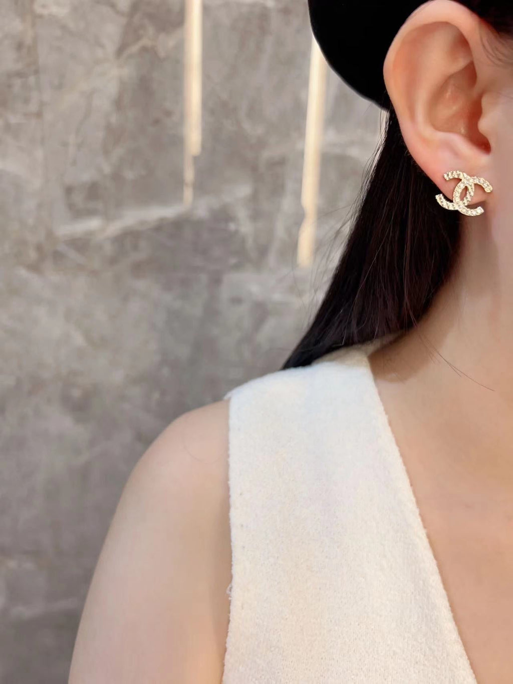 C HALF DIAMONDS GOLD EARRINGS