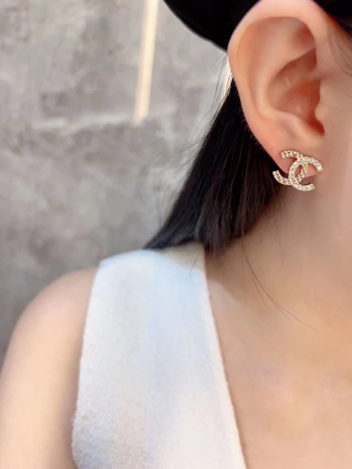 C HALF DIAMONDS GOLD EARRINGS