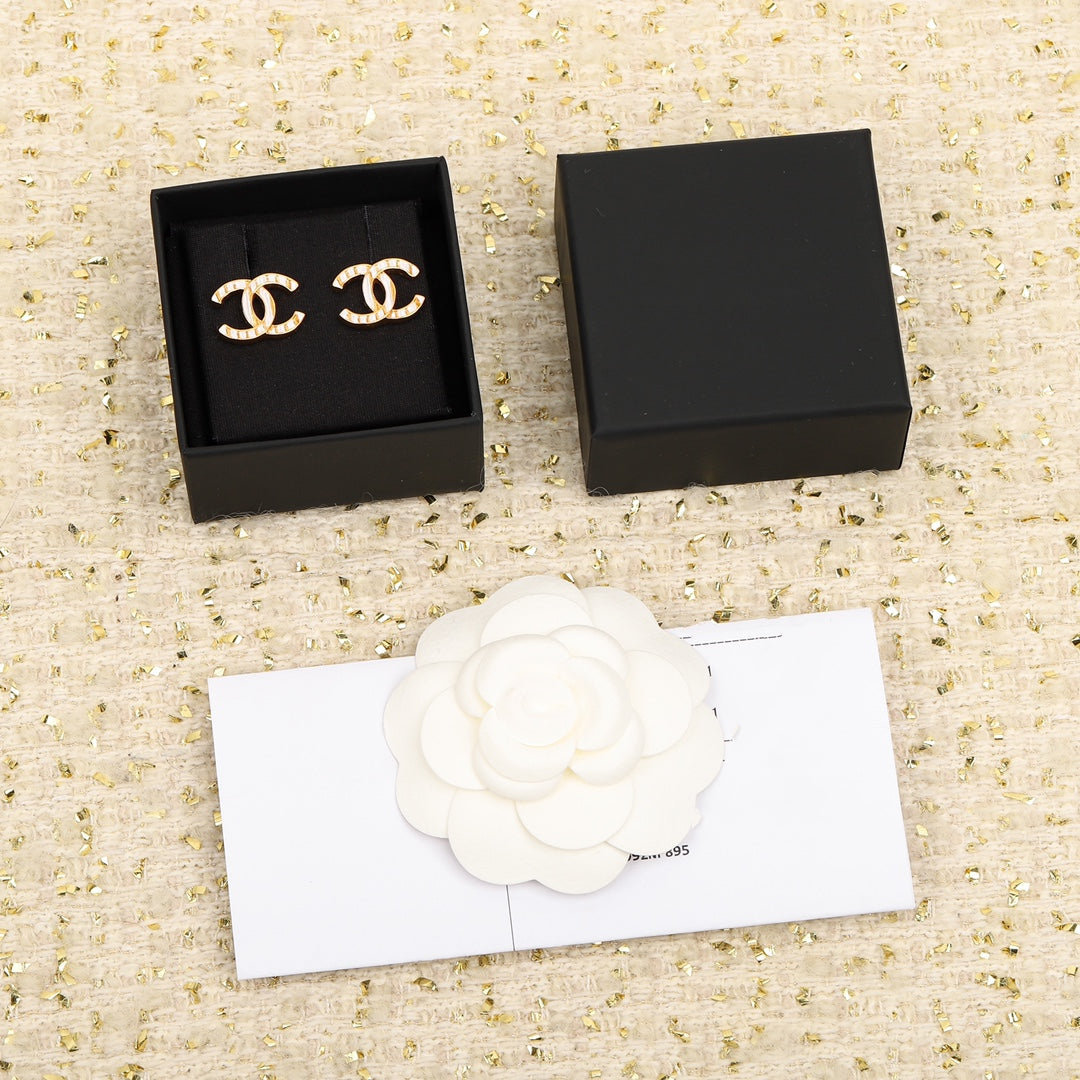 OIL DRIPPING DOUBLE C EARRINGS