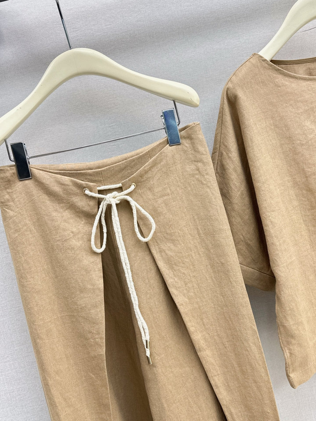 Lo 25ss linen suit