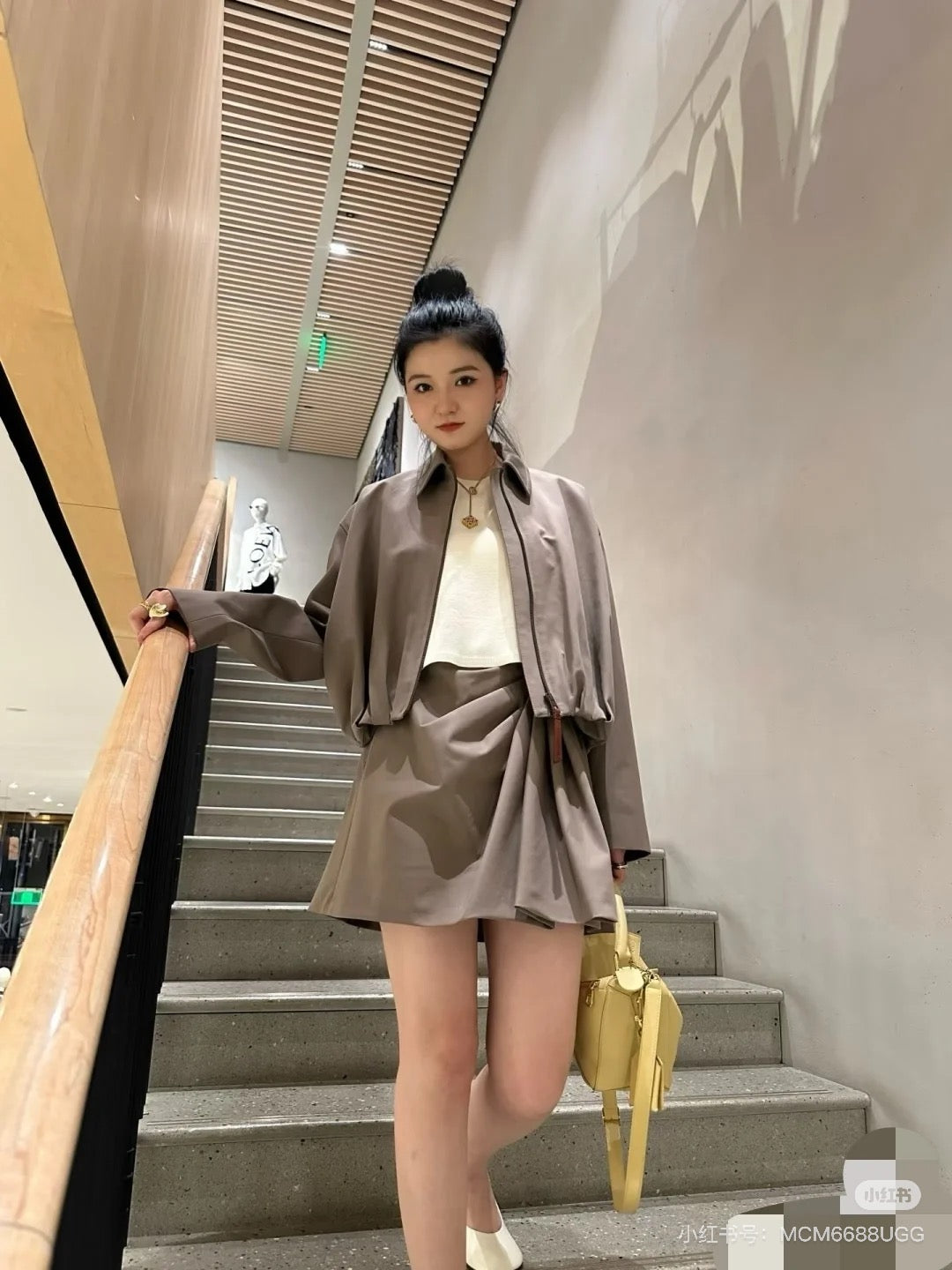 25ss pleated skirt