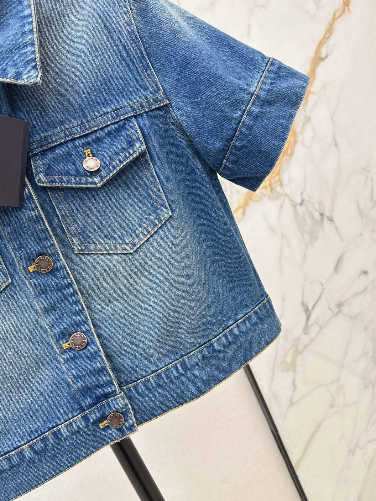 Classic Cropped Button-Front Denim Top