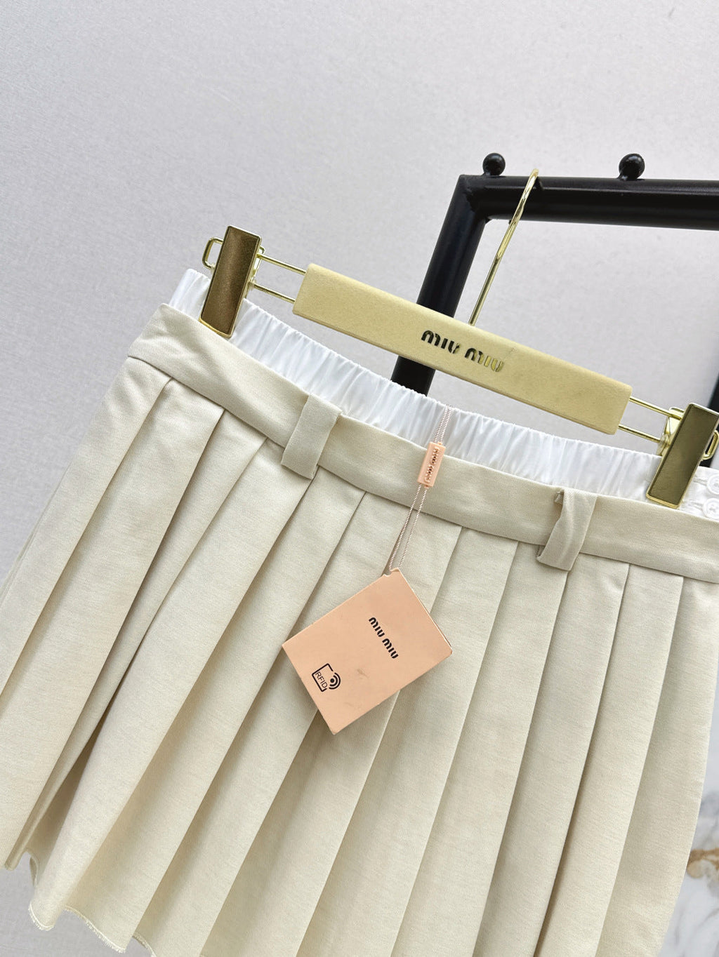 25ss pleated skirt
