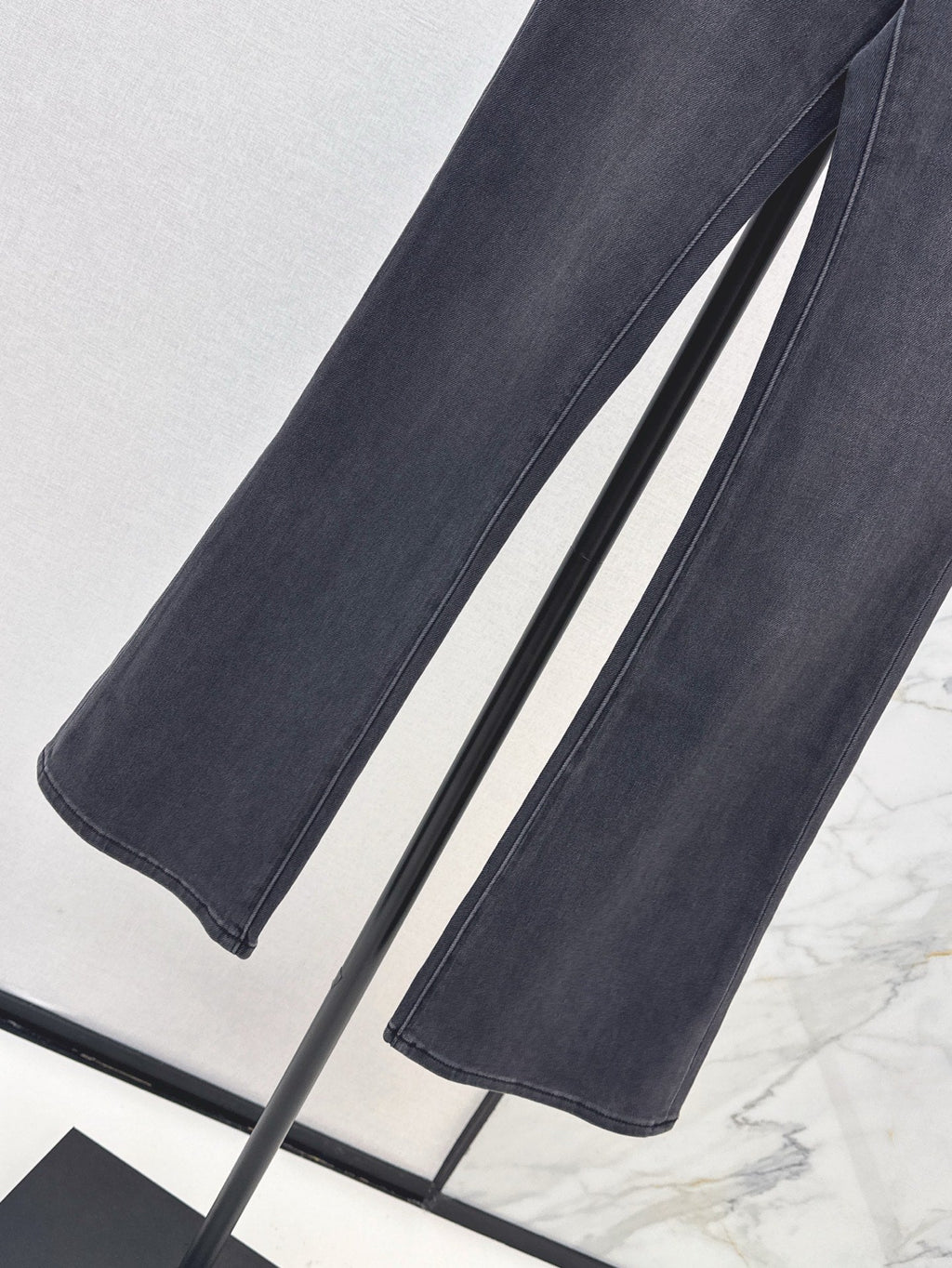 25ss embroidered jeans