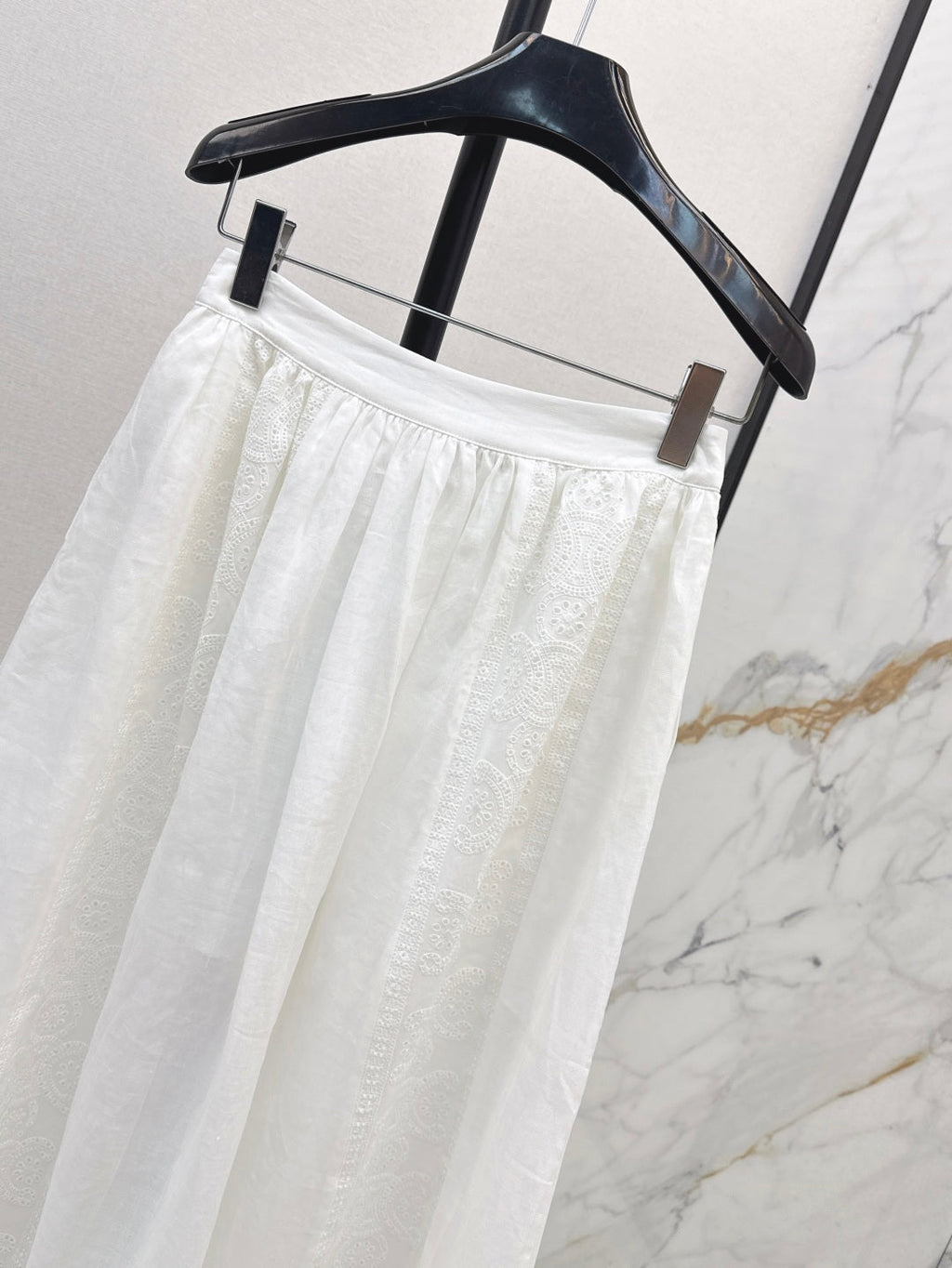 25fw embroidered skirt