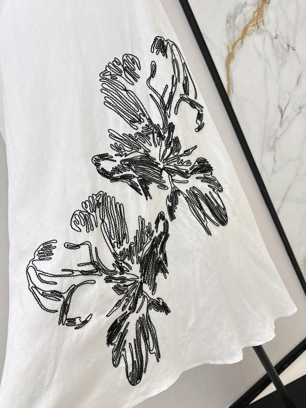 25ss embroidered skirt