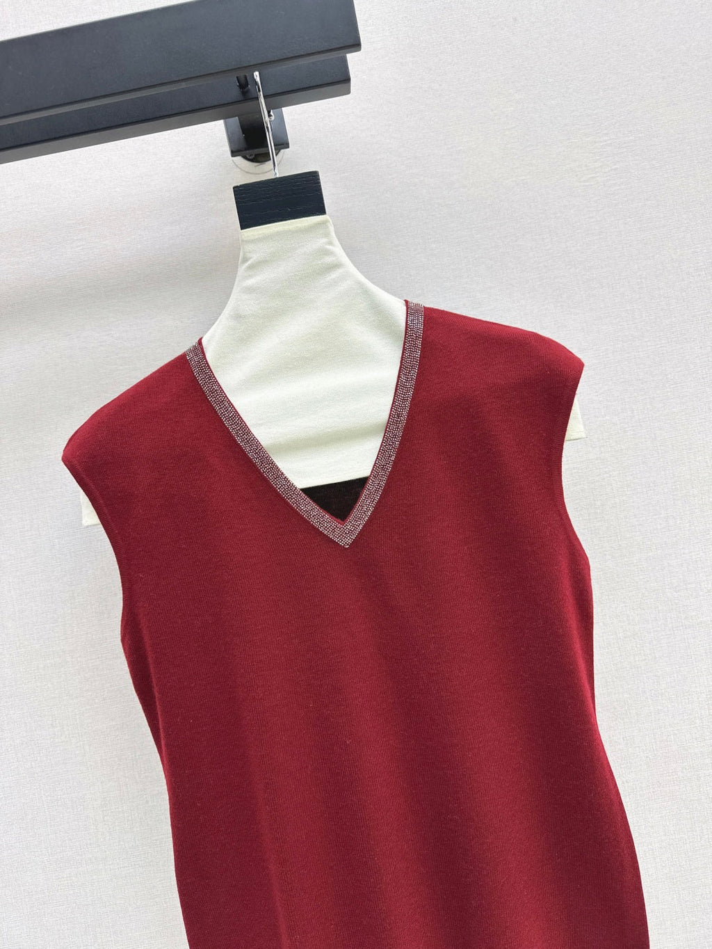 25fw v-neck vest