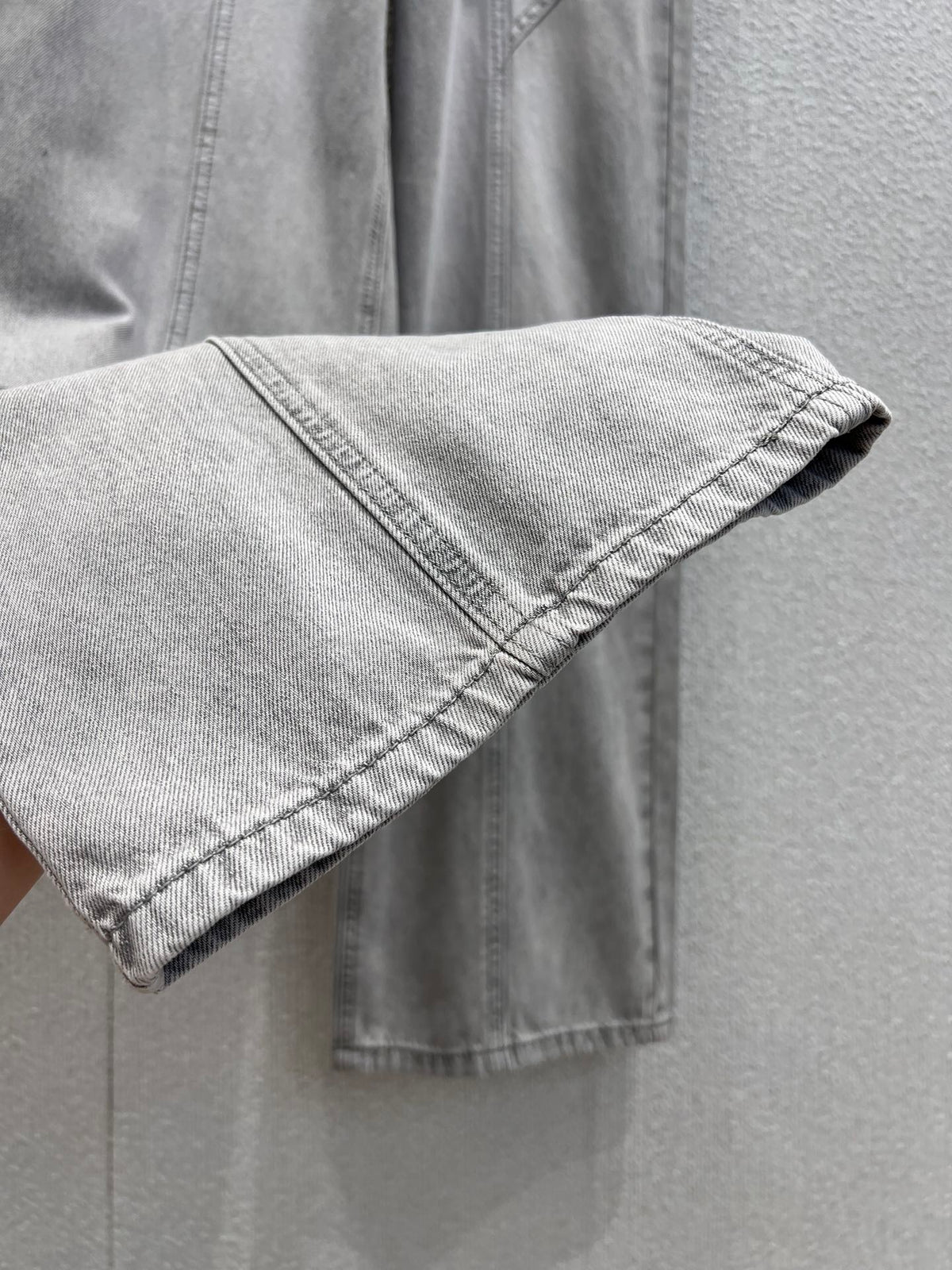 25ss embroidered jeans