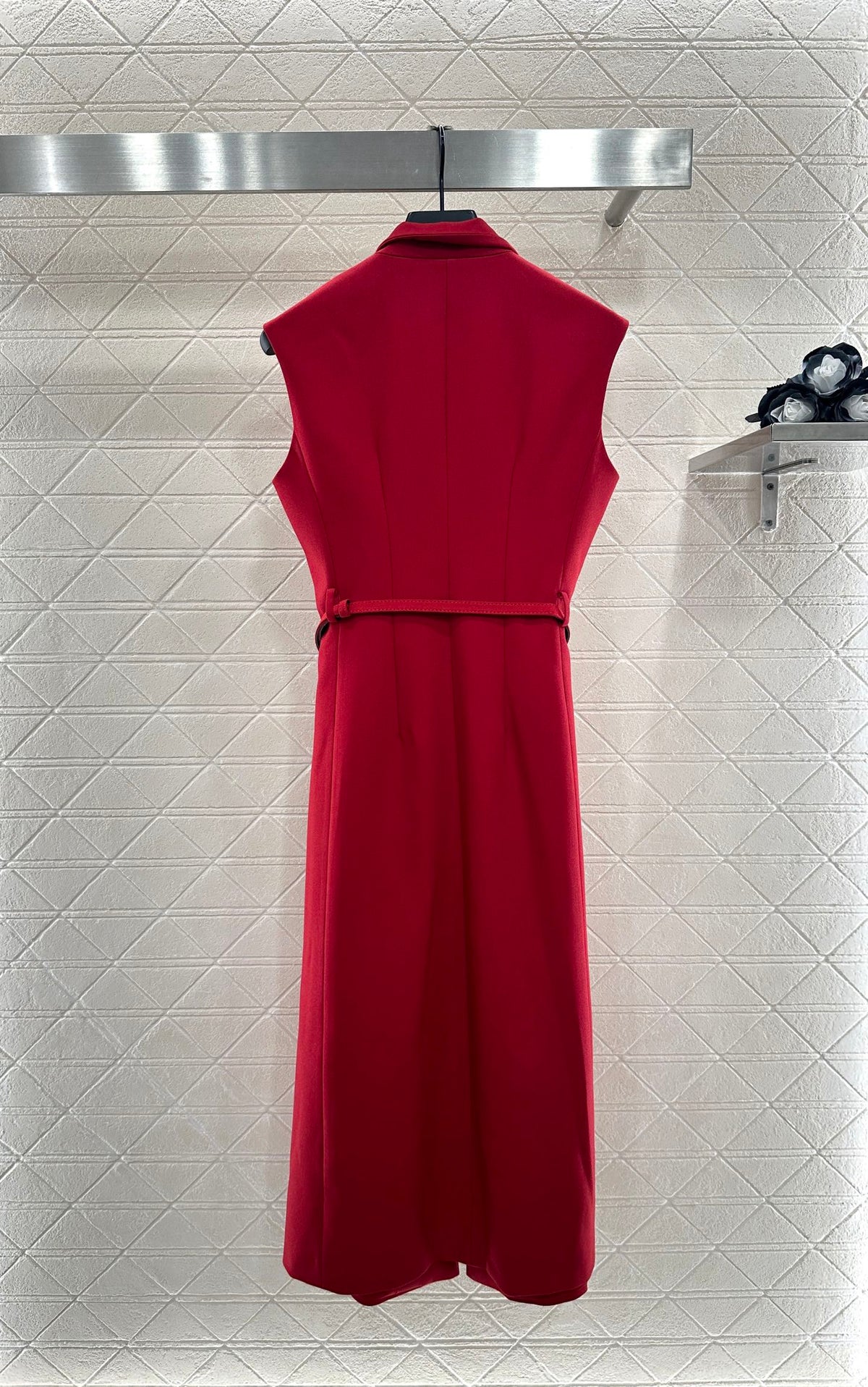 25 Belted vest dress(black/red)