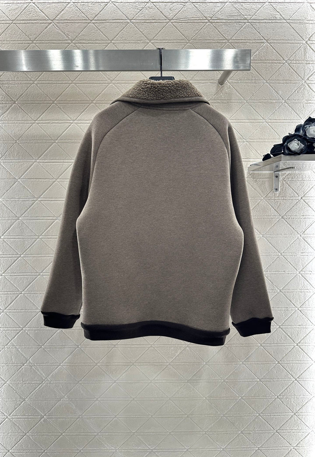25fw Plush zip-up jacket