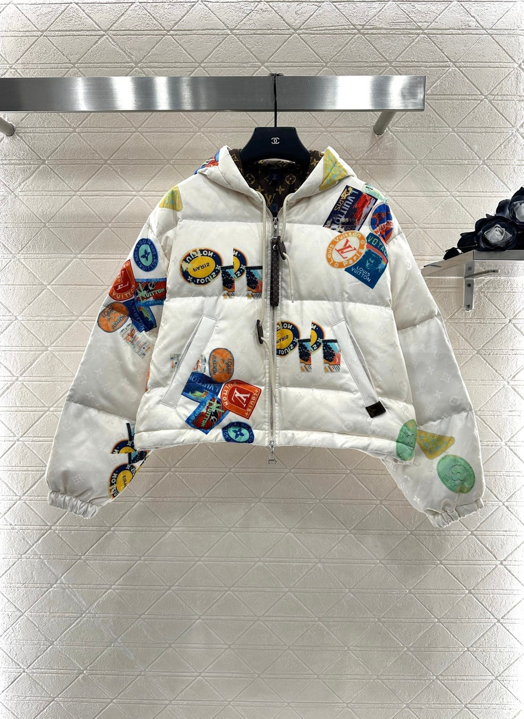 25fw Hooded badge down jacket