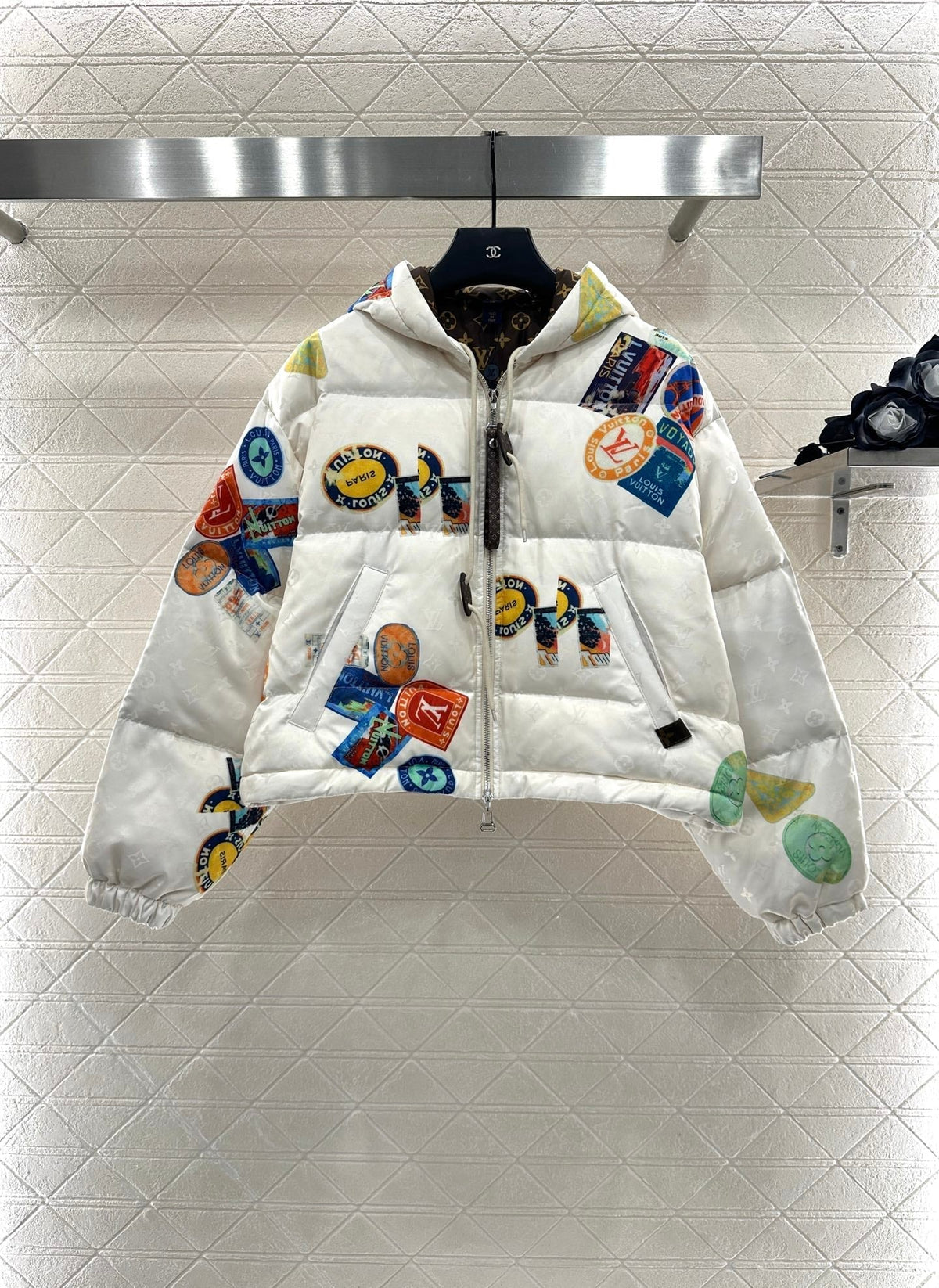 25fw Hooded badge down jacket