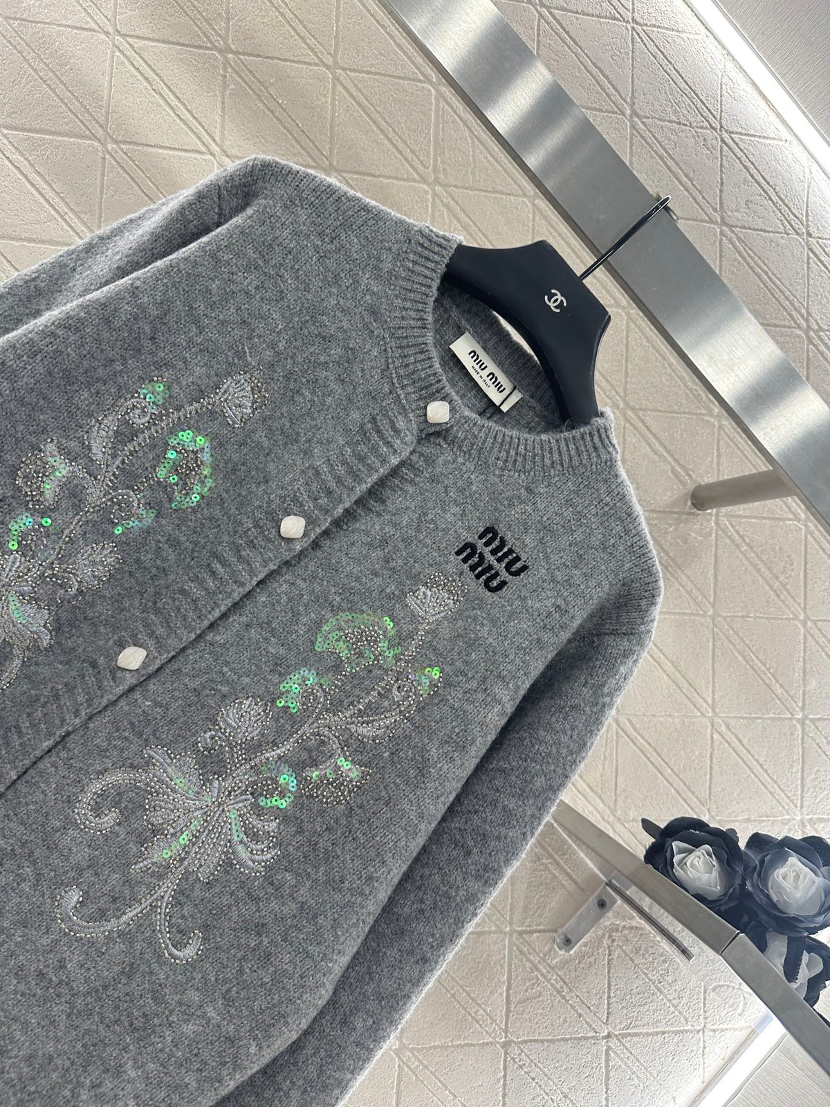 25fw new round neck embroidered knitted cardigan
