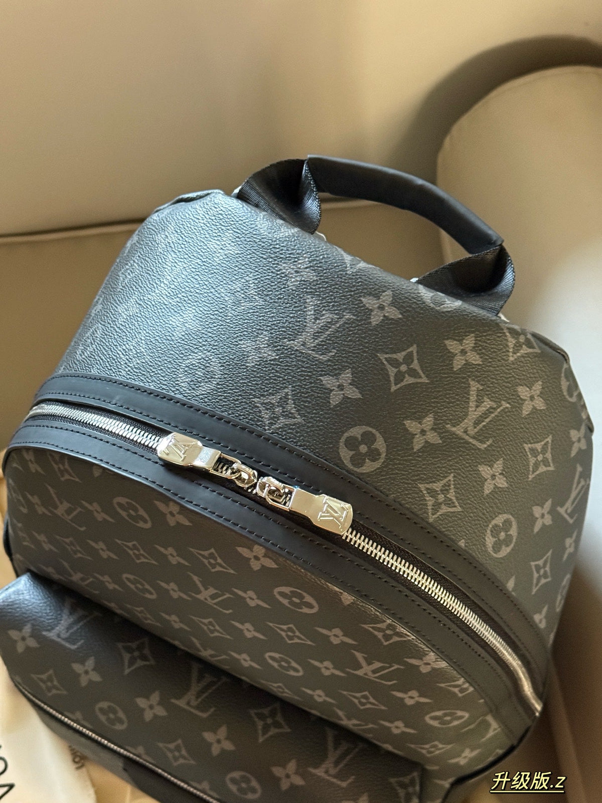 Half circle zipper discovery backpack