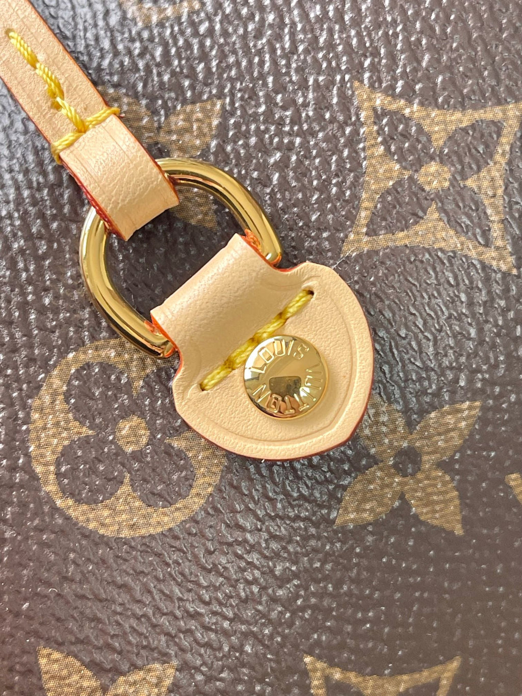 Trendy handbag