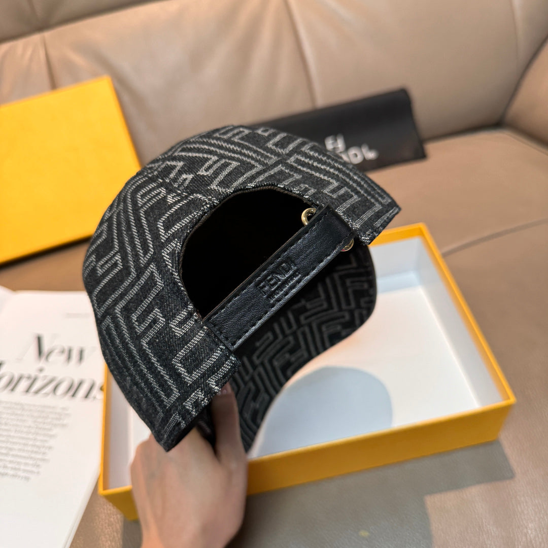 Fend 25fw jacquard hat