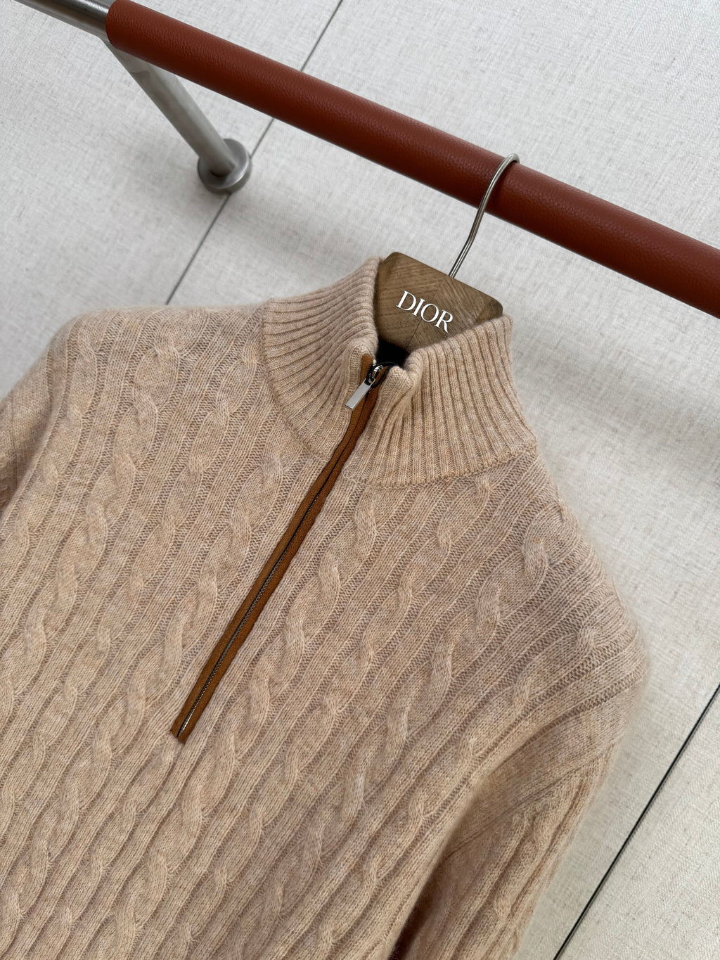 Loro 25fw leisure sweater