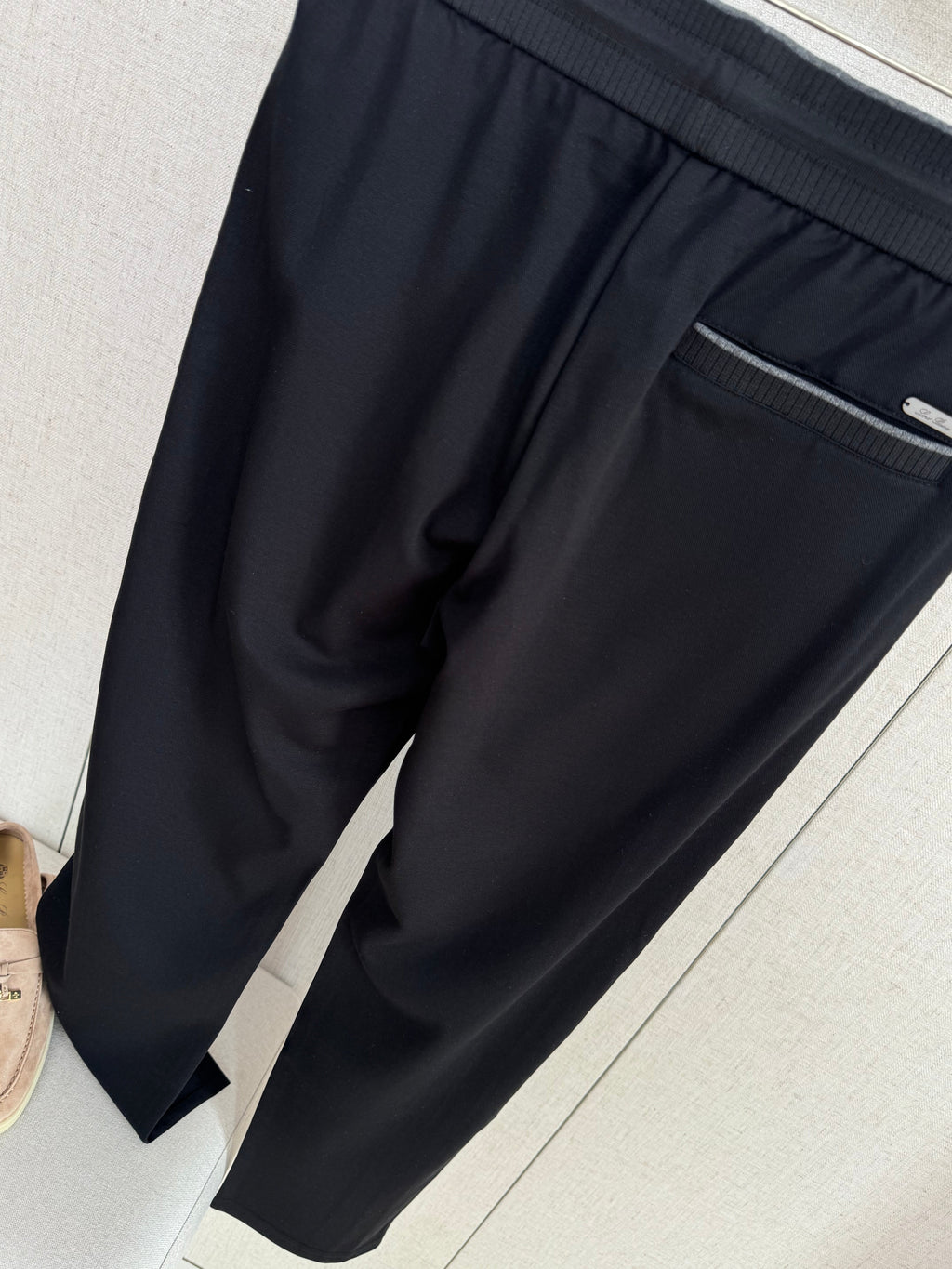 Loro 25fw embroidered pants