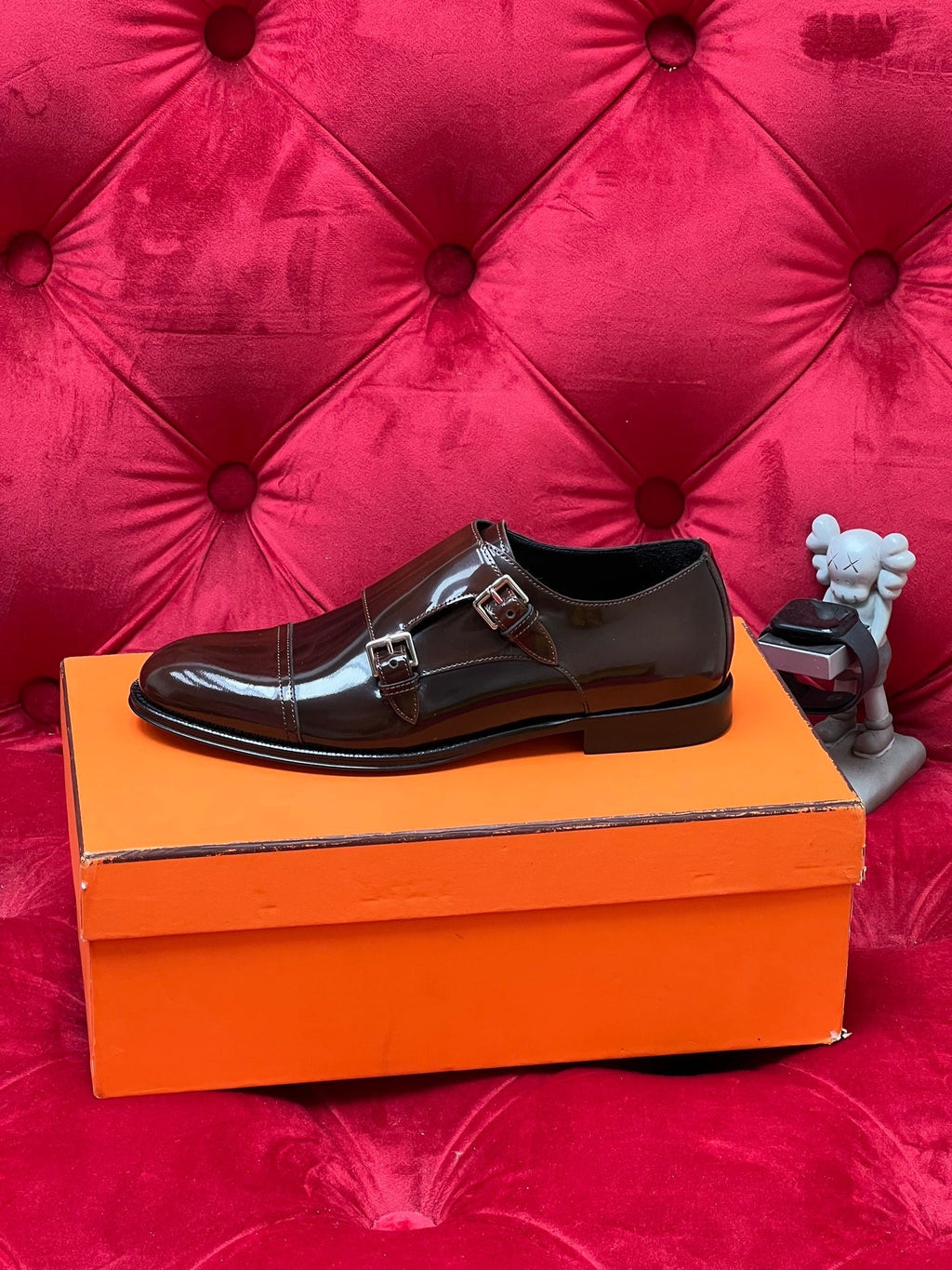 CD leather shoes