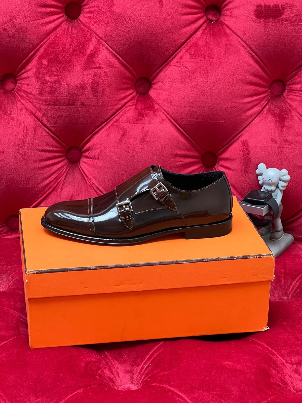 CD leather shoes