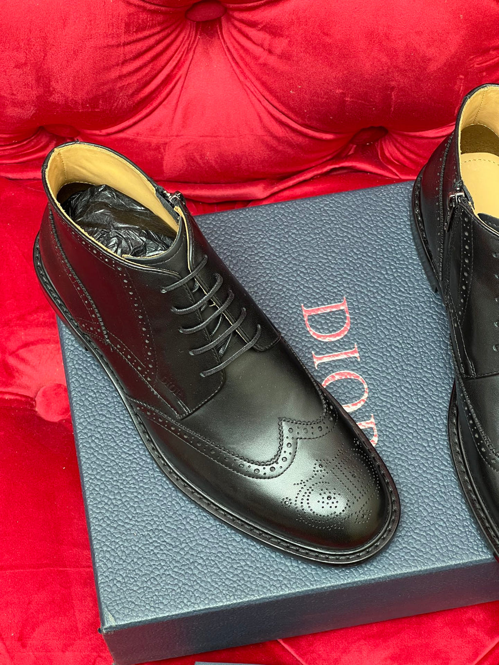 CD leather shoes