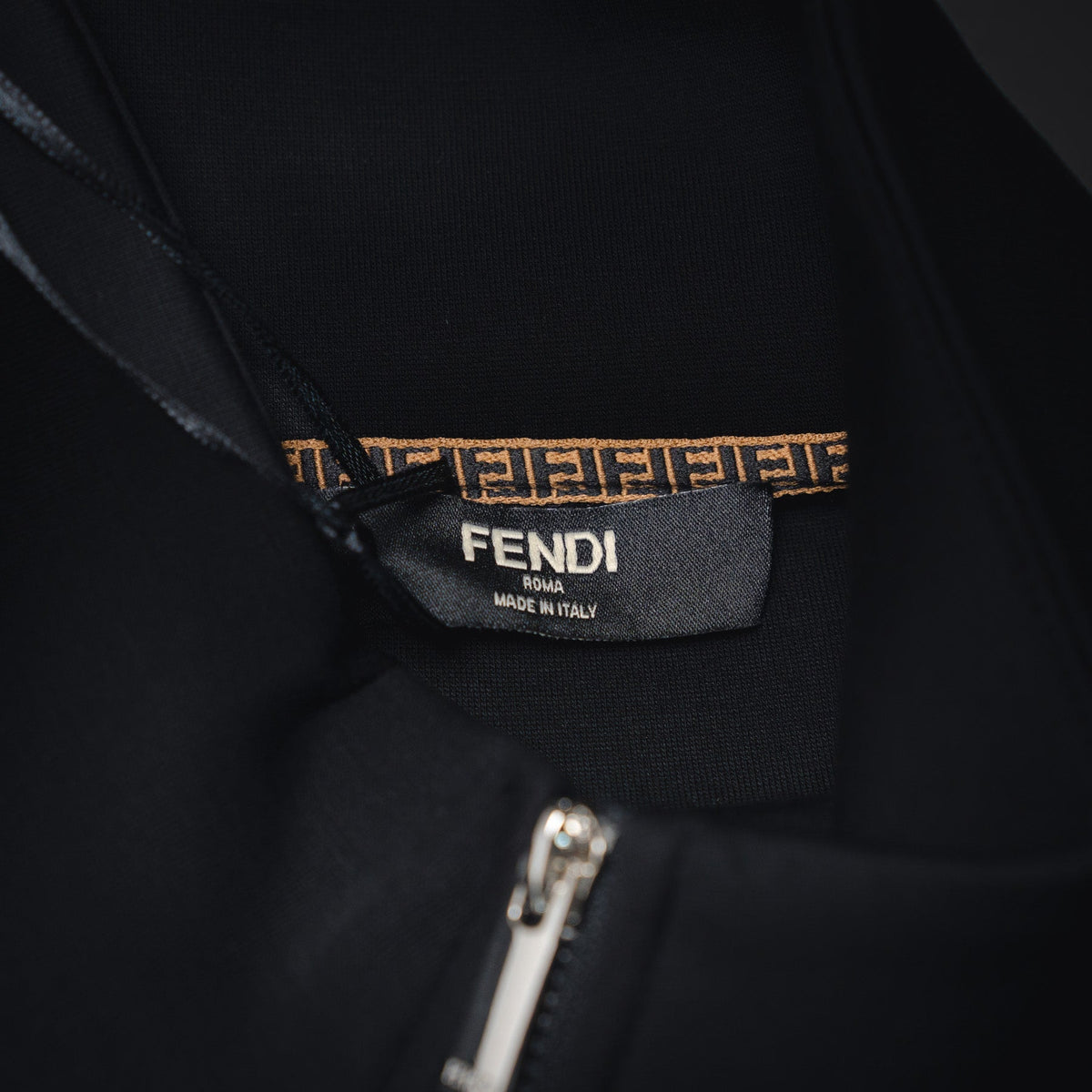 Fend 25fw embroidered jacket