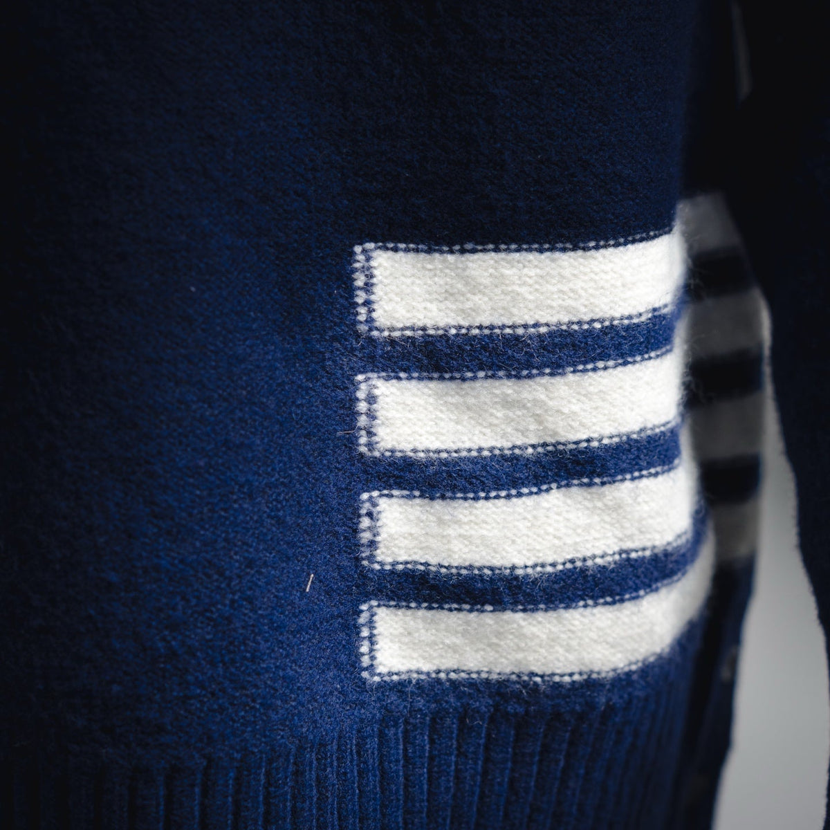 Thom 25fw casual sweater