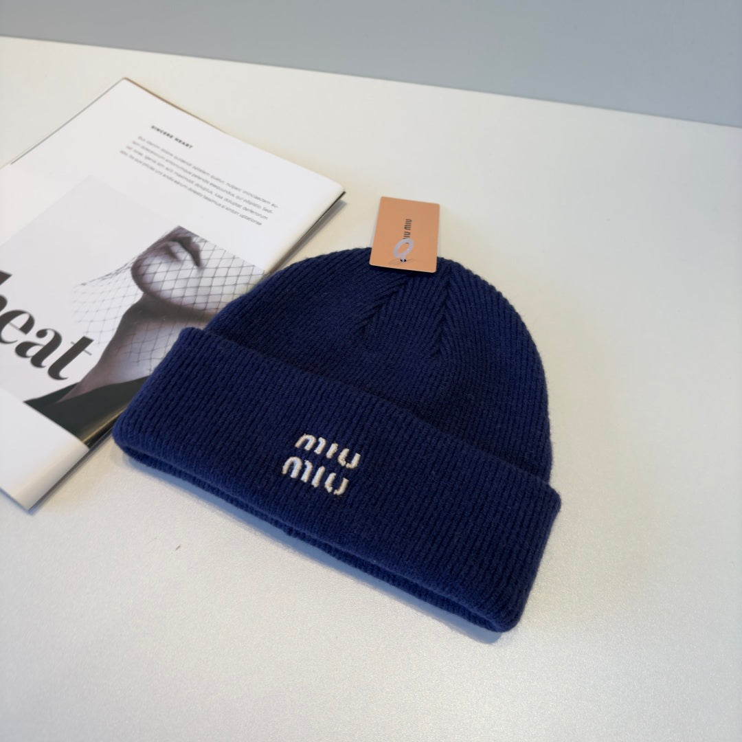 Miu 25fw all-match hat