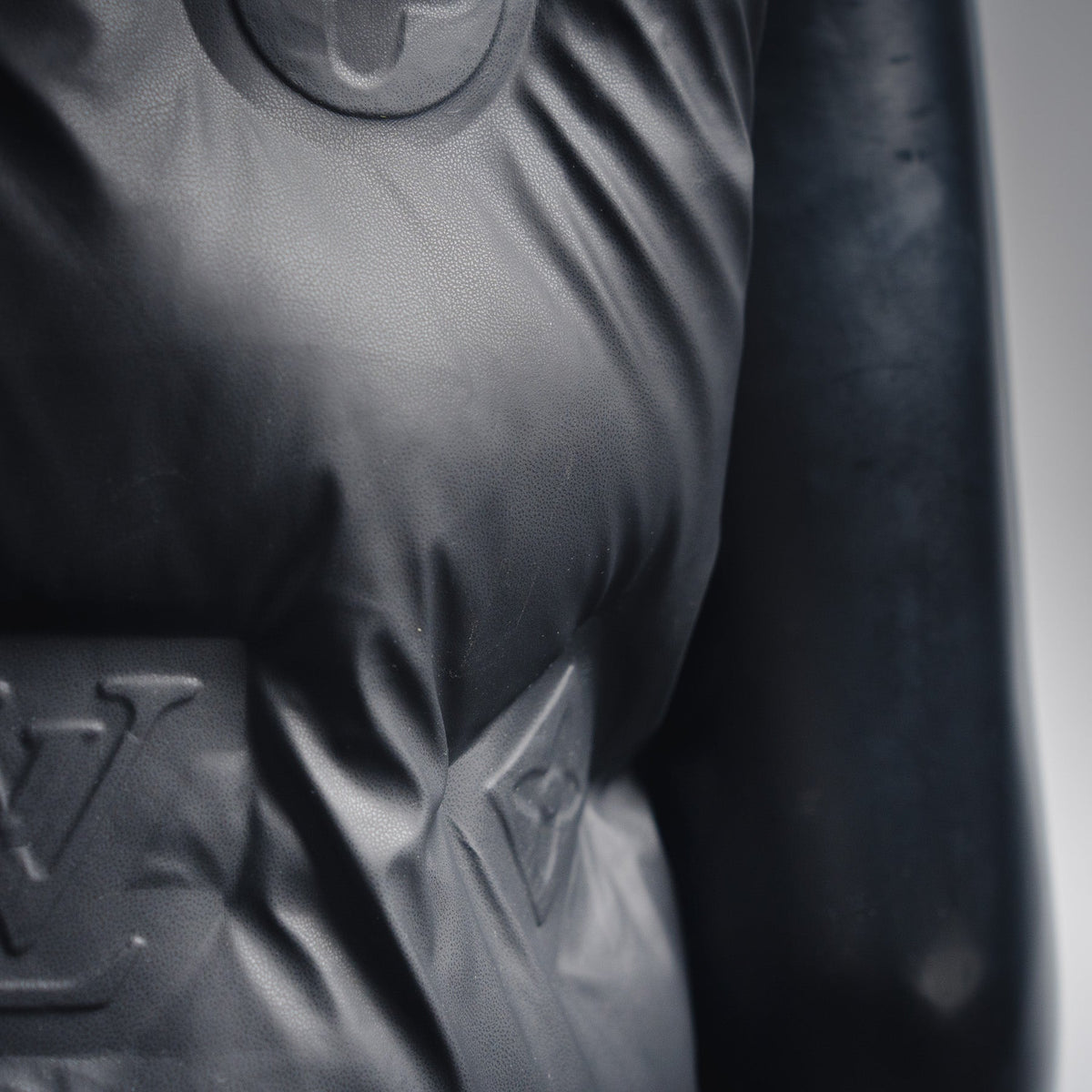 Louis 25fw down vest