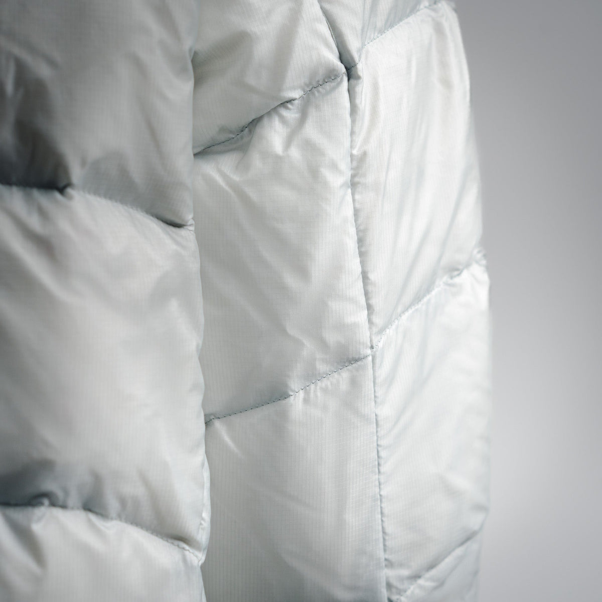Mapmmut 25fw down jacket