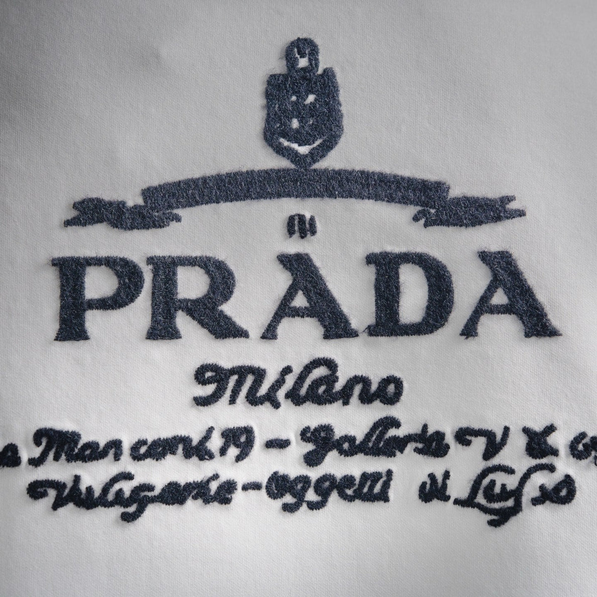 Pra 25fw embroidered sweatshirt