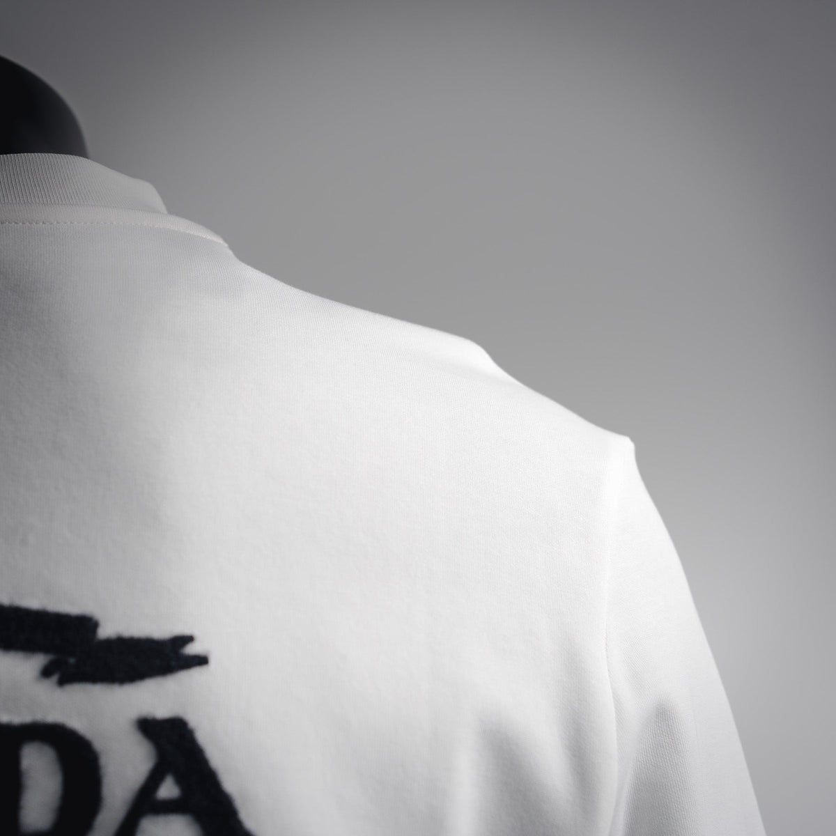 Pra 25fw embroidered sweatshirt