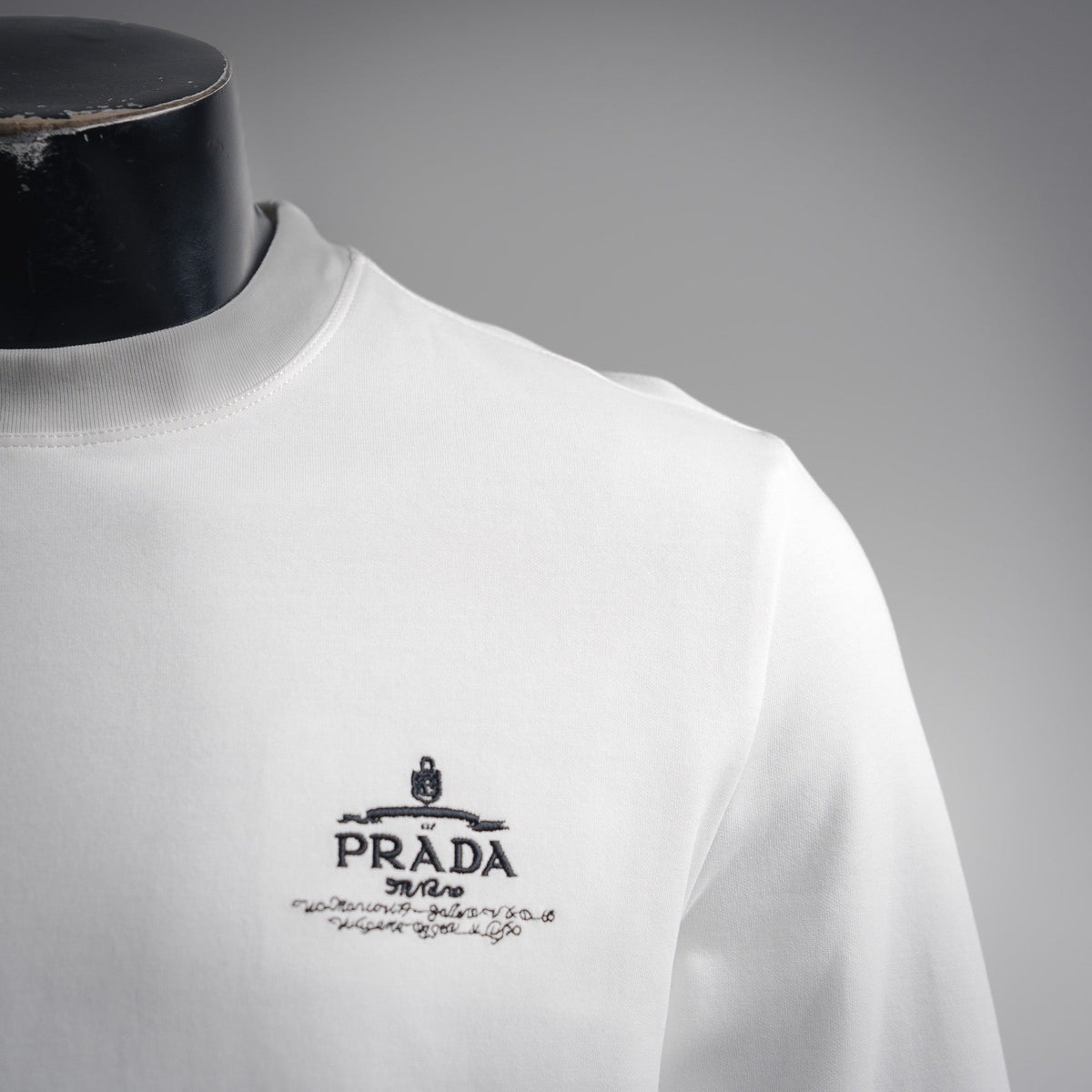 Pra 25fw embroidered sweatshirt