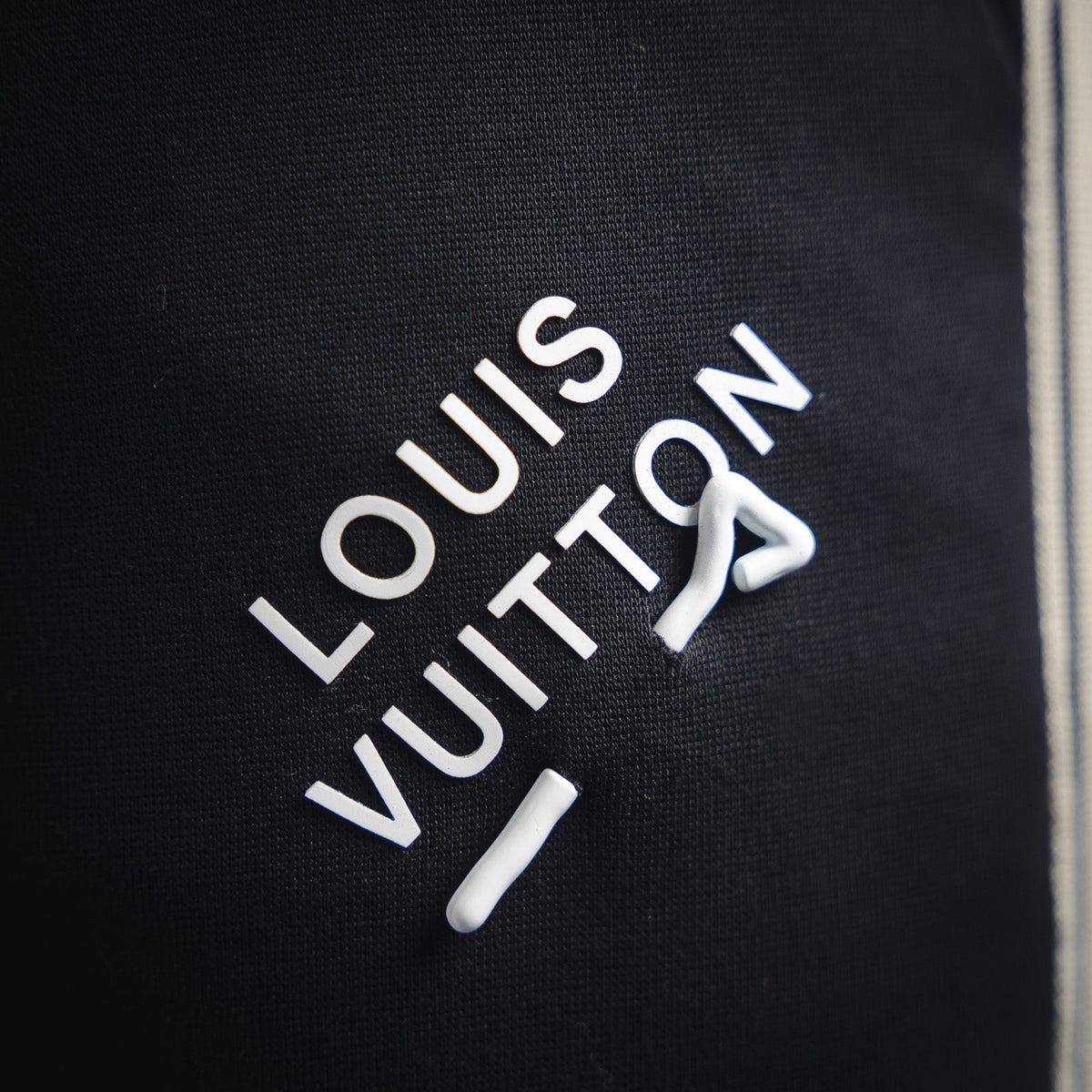 Louis 25fw all-match pants