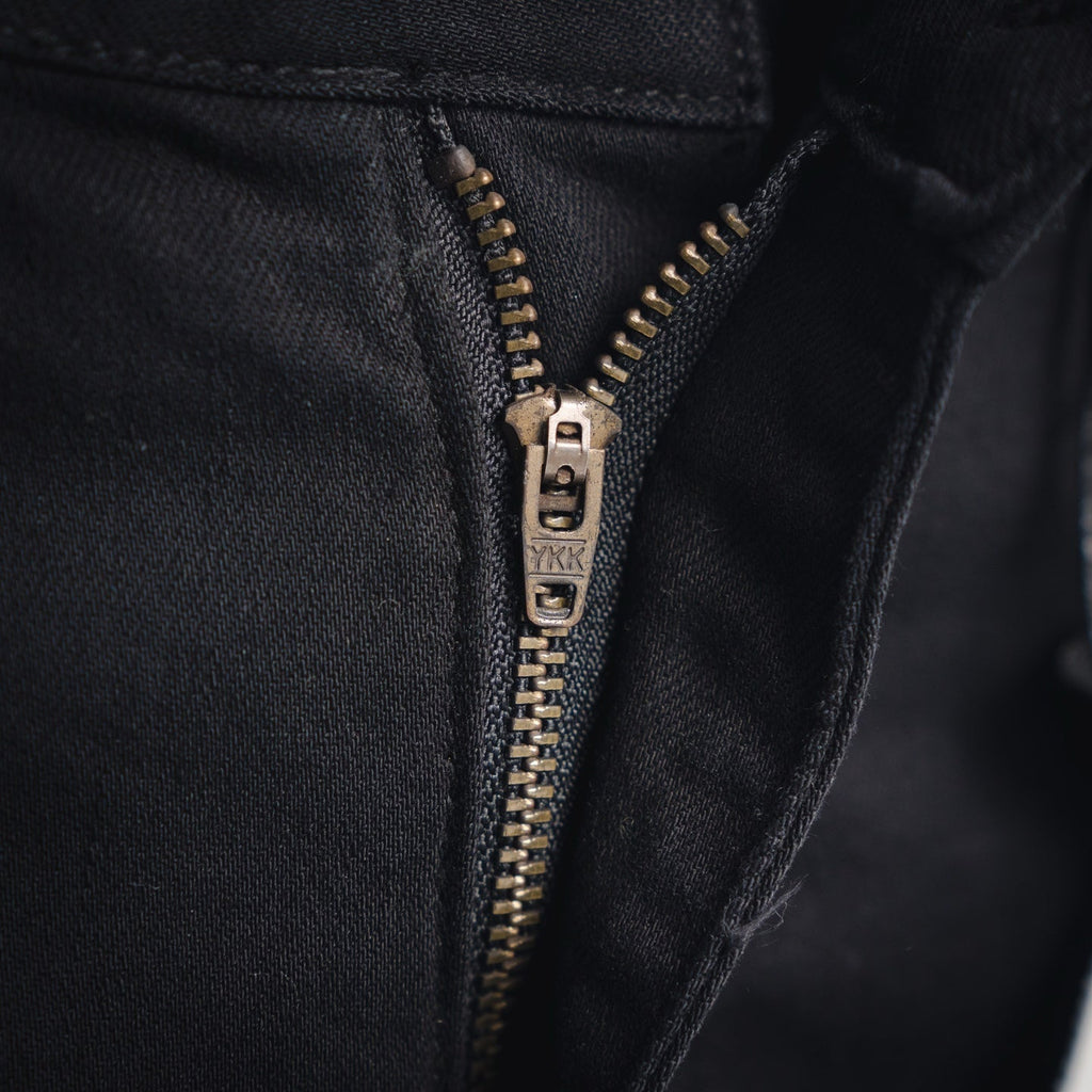 Loe 25fw embroidered jeans