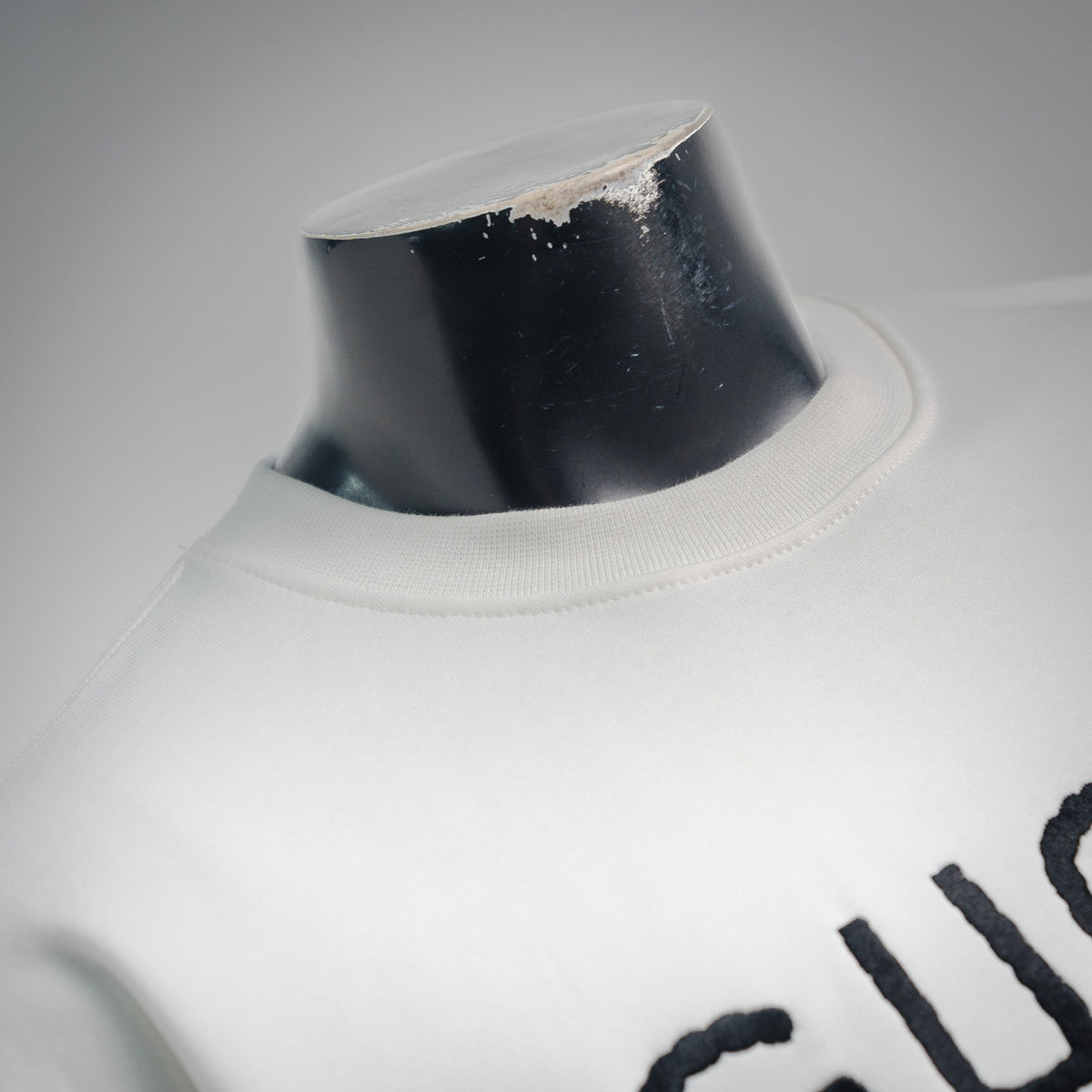 Guc 25fw embroidered sweatshirt
