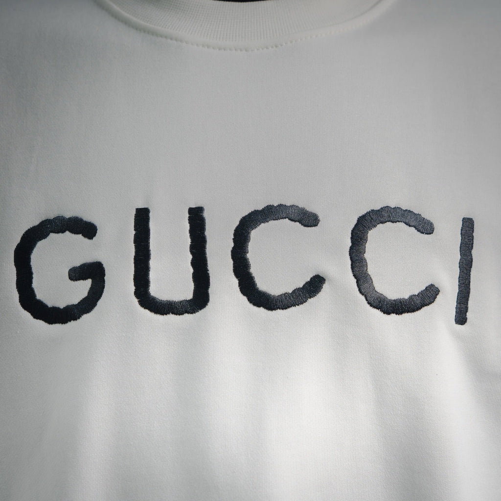 Guc 25fw embroidered sweatshirt