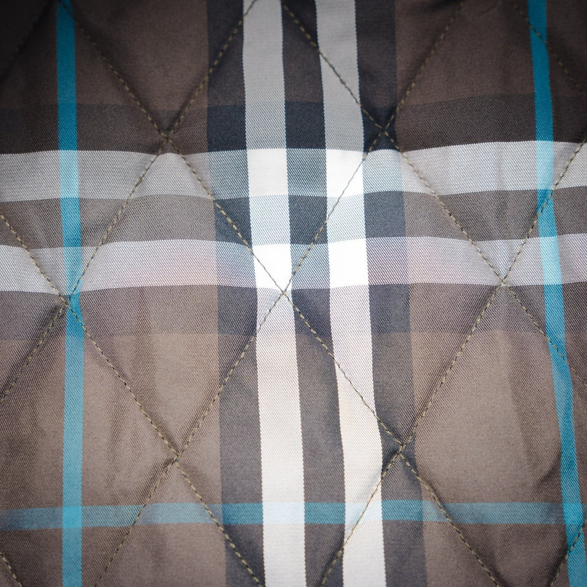 Burbery 25fw reversible jacket