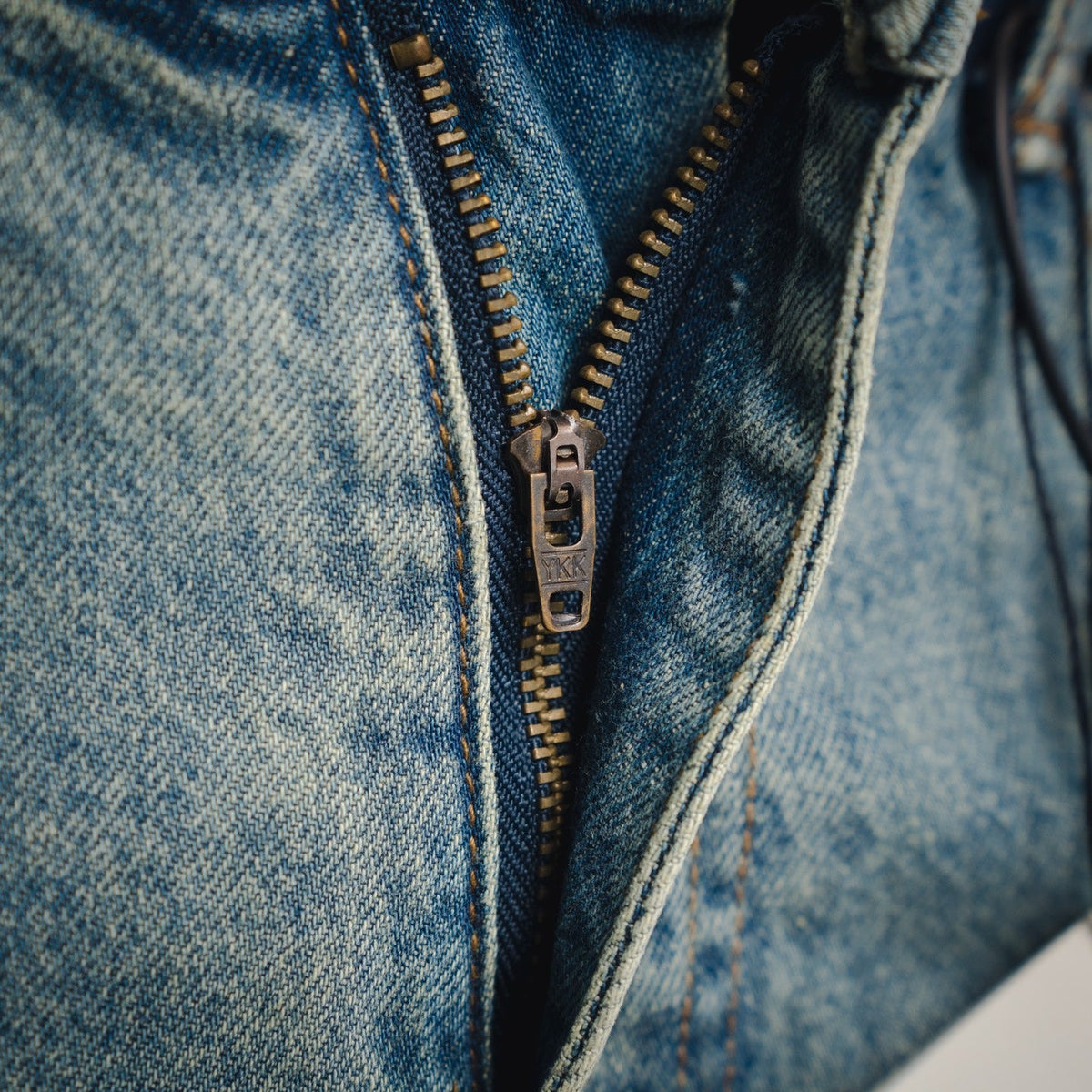 Loe 25fw all-match jeans
