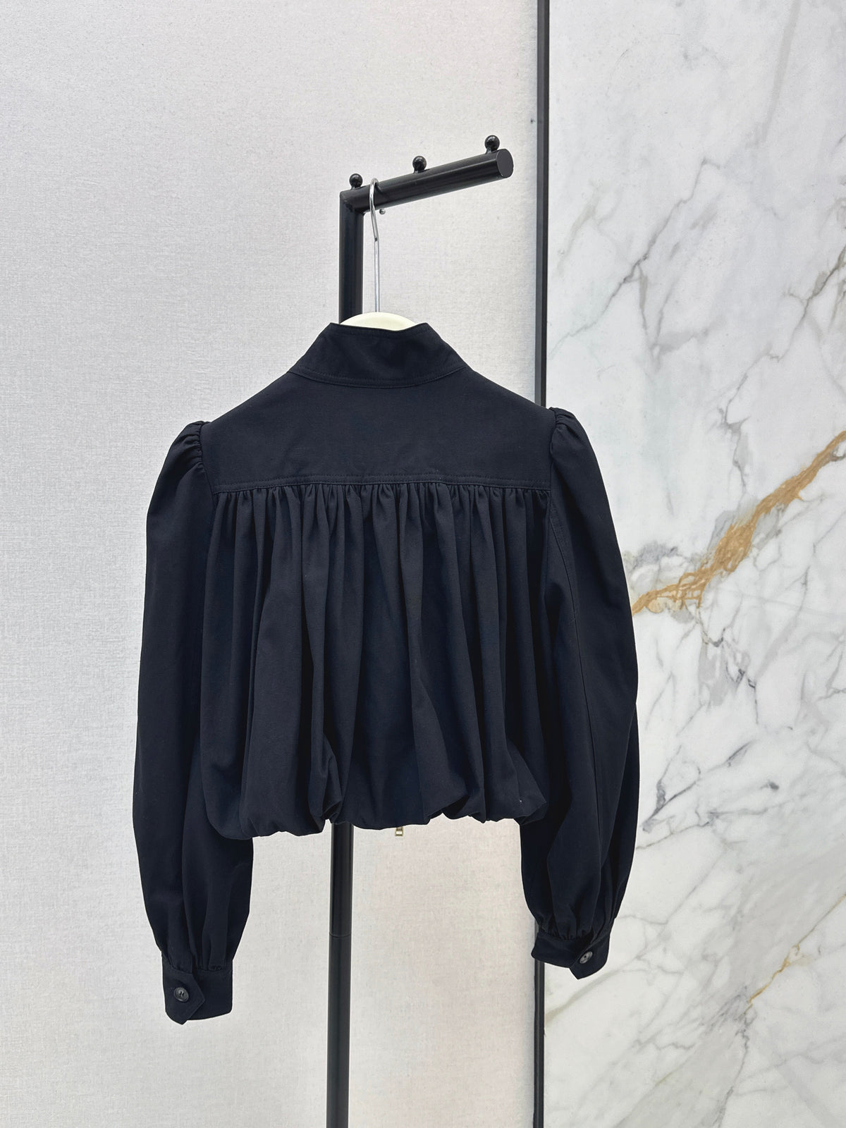 Stand-up collar cropped jacket