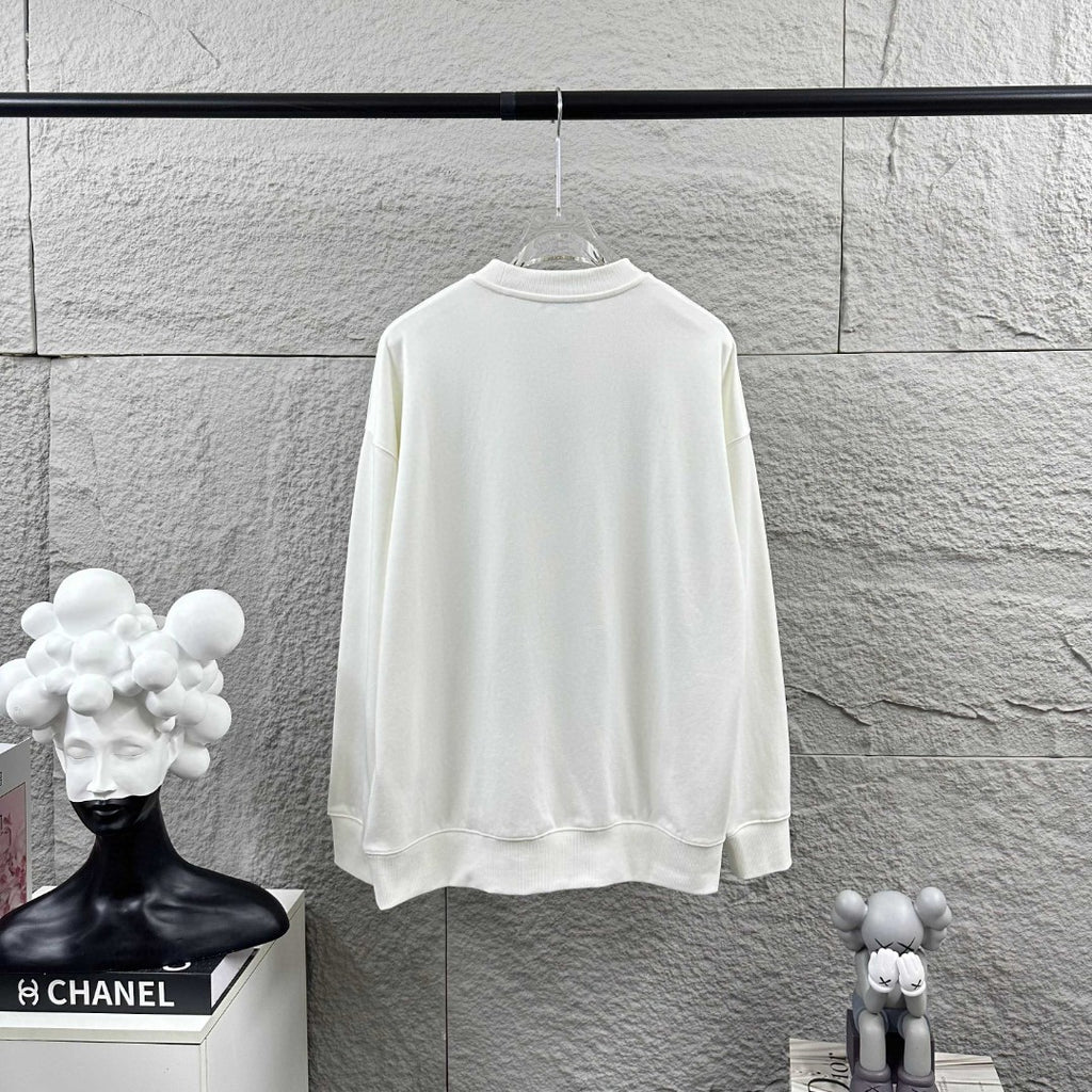 Early Autumn to Winter New Arrivals: Embroidered Long Sleeve Sweatshirt