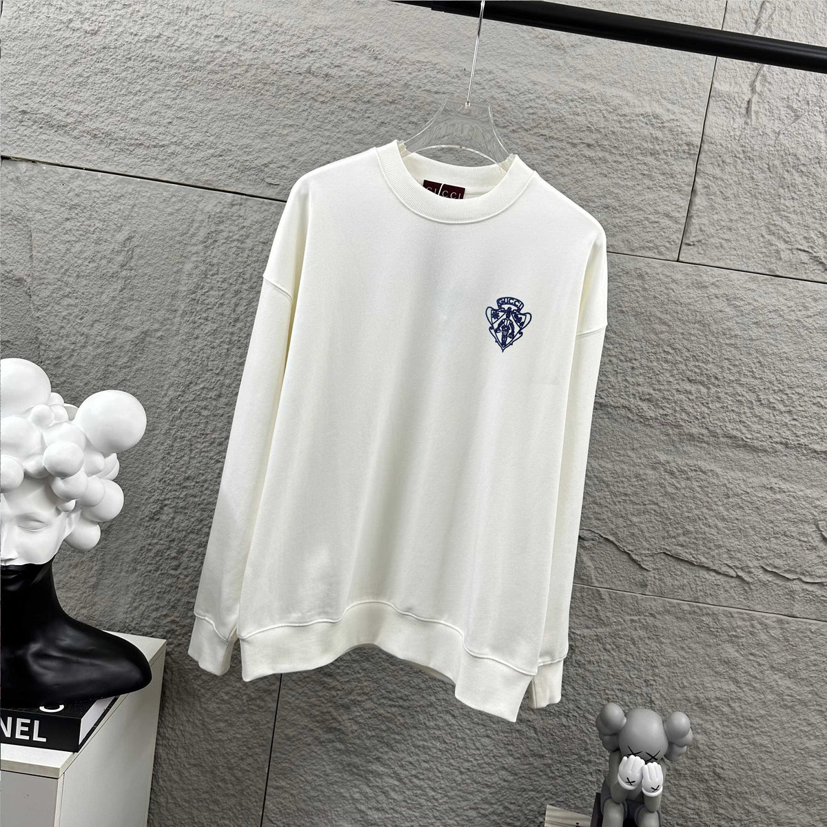 Early Autumn to Winter New Arrivals: Embroidered Long Sleeve Sweatshirt