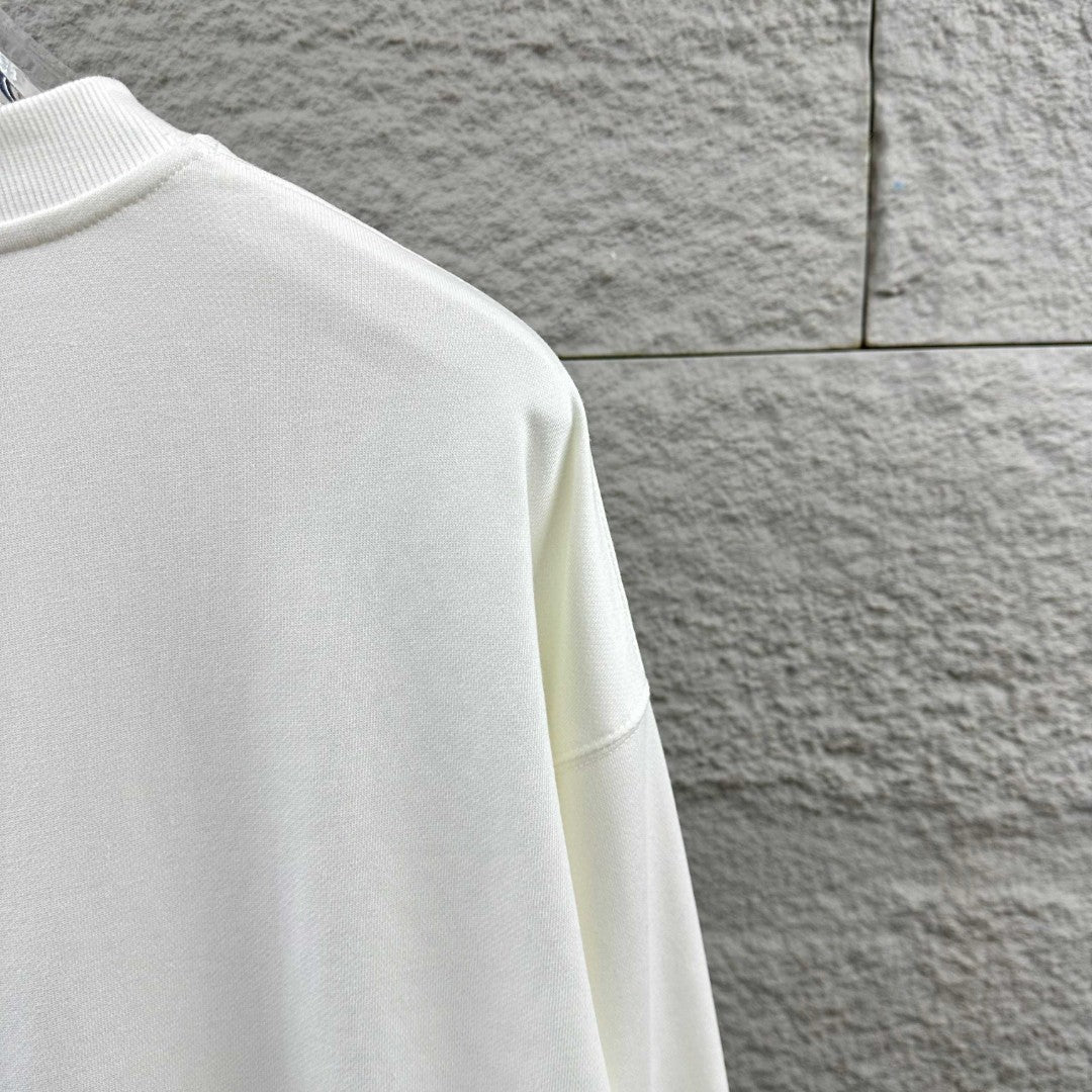 Early Autumn to Winter New Arrivals: Embroidered Long Sleeve Sweatshirt