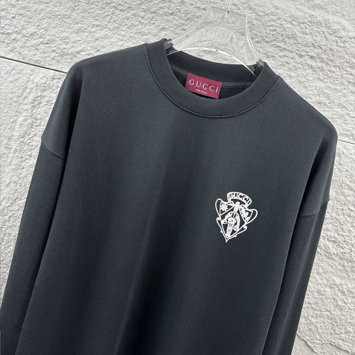 Early Autumn to Winter New Arrivals: Embroidered Long Sleeve Sweatshirt