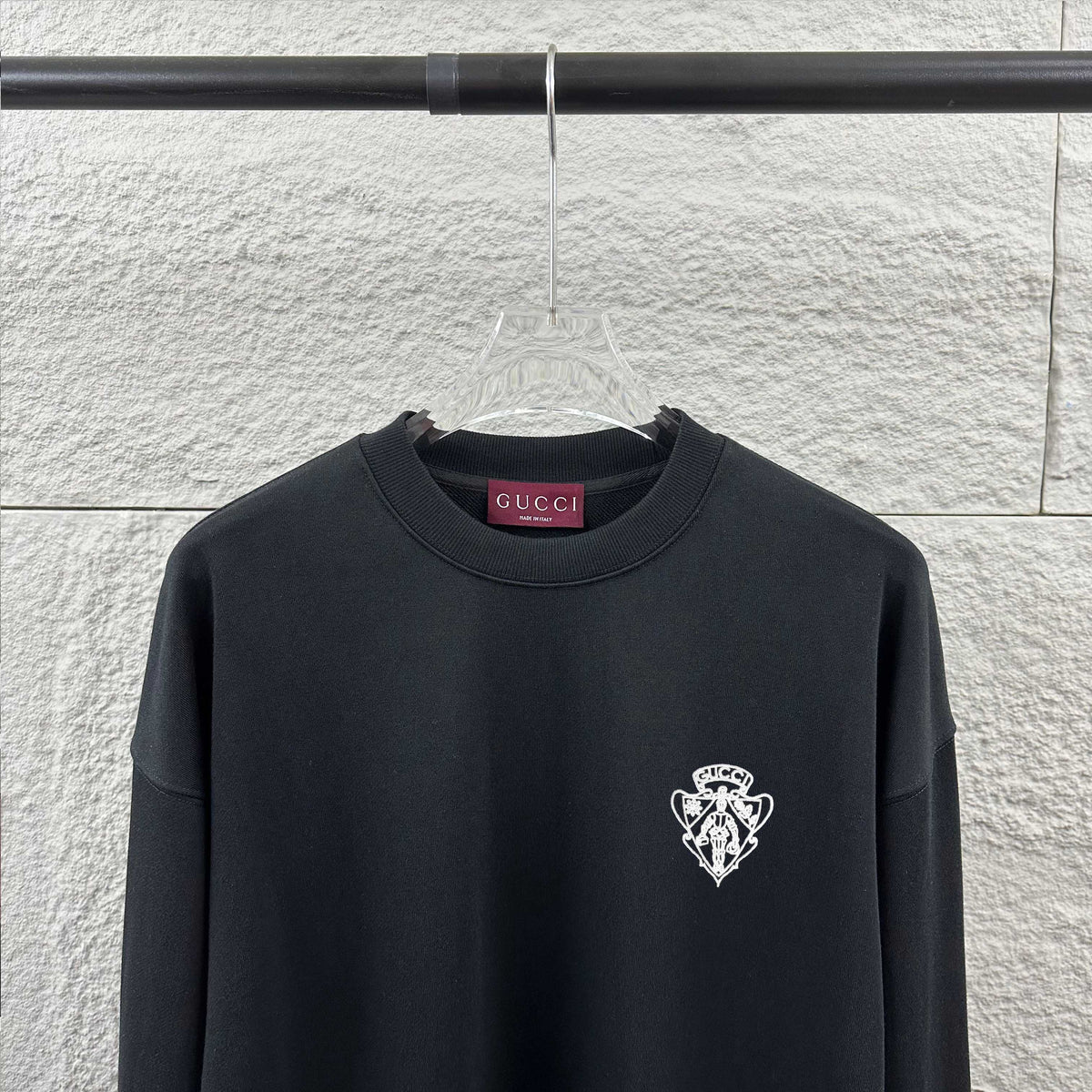 Early Autumn to Winter New Arrivals: Embroidered Long Sleeve Sweatshirt