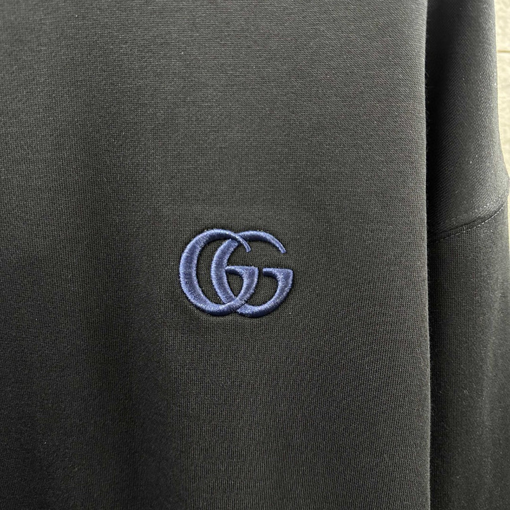 Early Autumn to Winter New Arrivals: Embroidered Long Sleeve Sweatshirt
