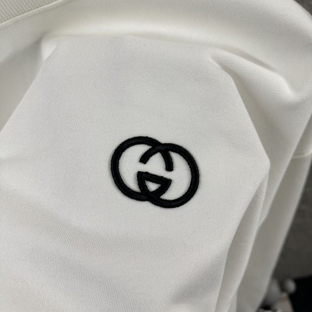 Early Autumn to Winter New Arrivals: Embroidered Long Sleeve Sweatshirt