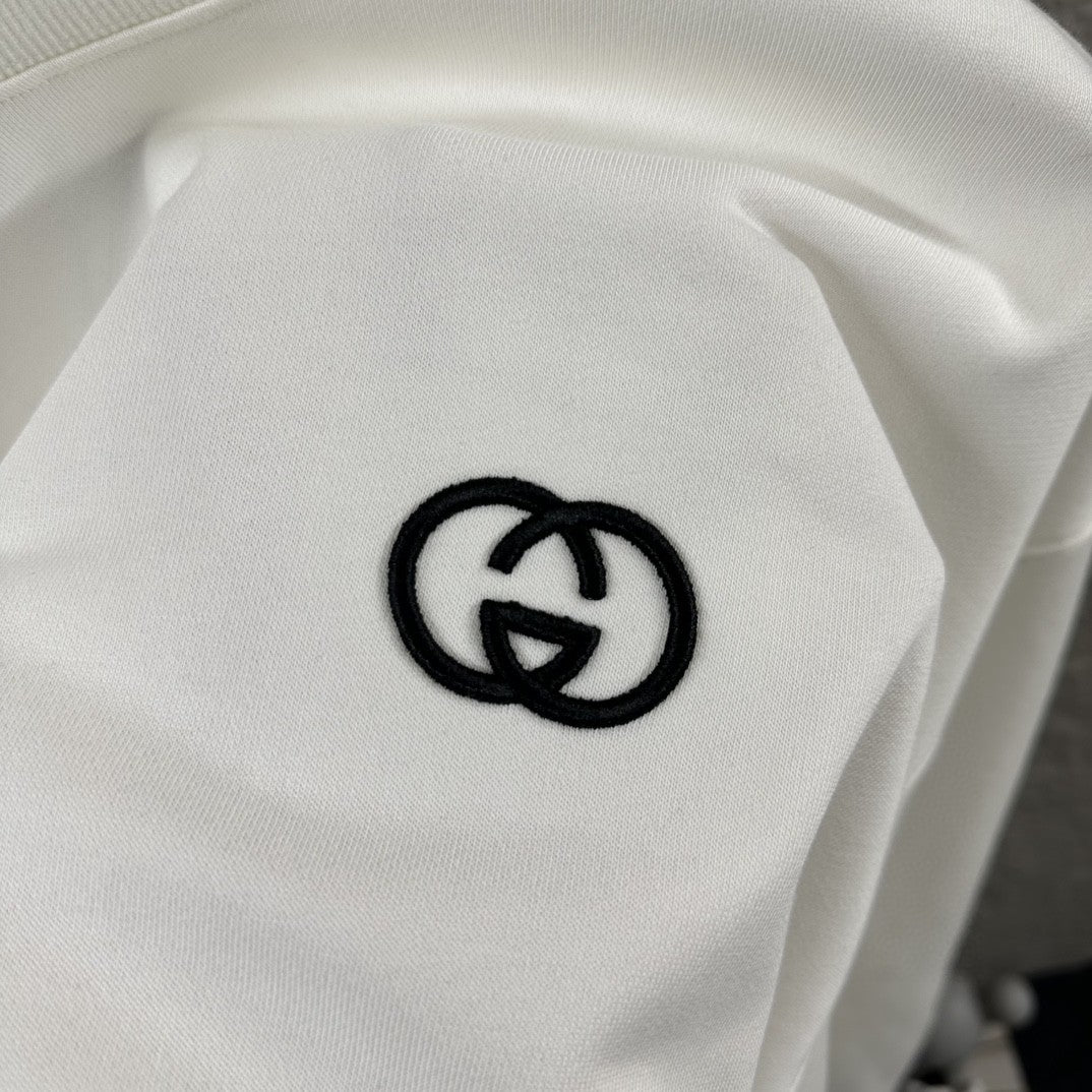 Early Autumn to Winter New Arrivals: Embroidered Long Sleeve Sweatshirt